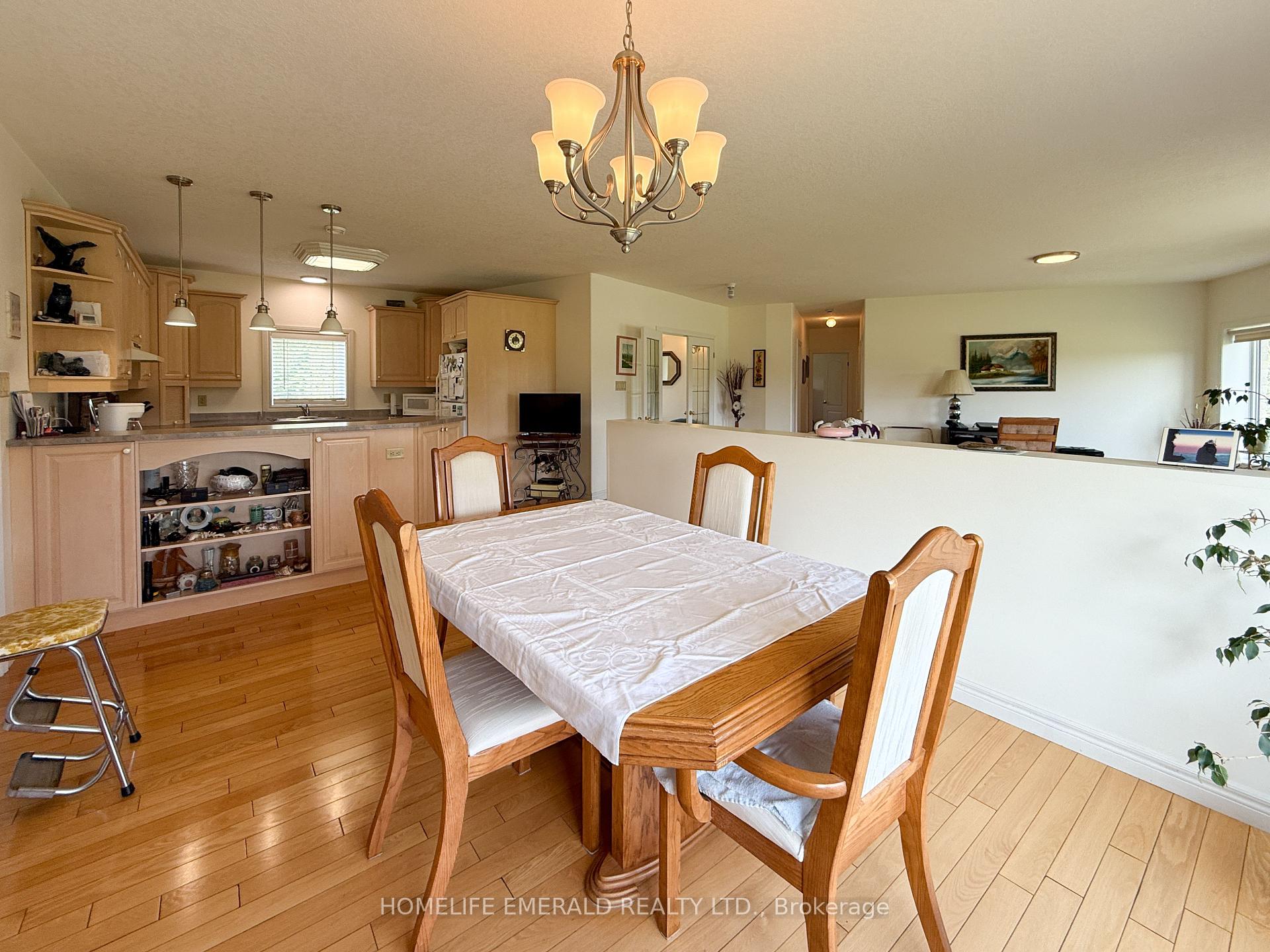 Photo 16 of 3175 3/4 Concession, Clearview, Rural Clearview — HOMEH