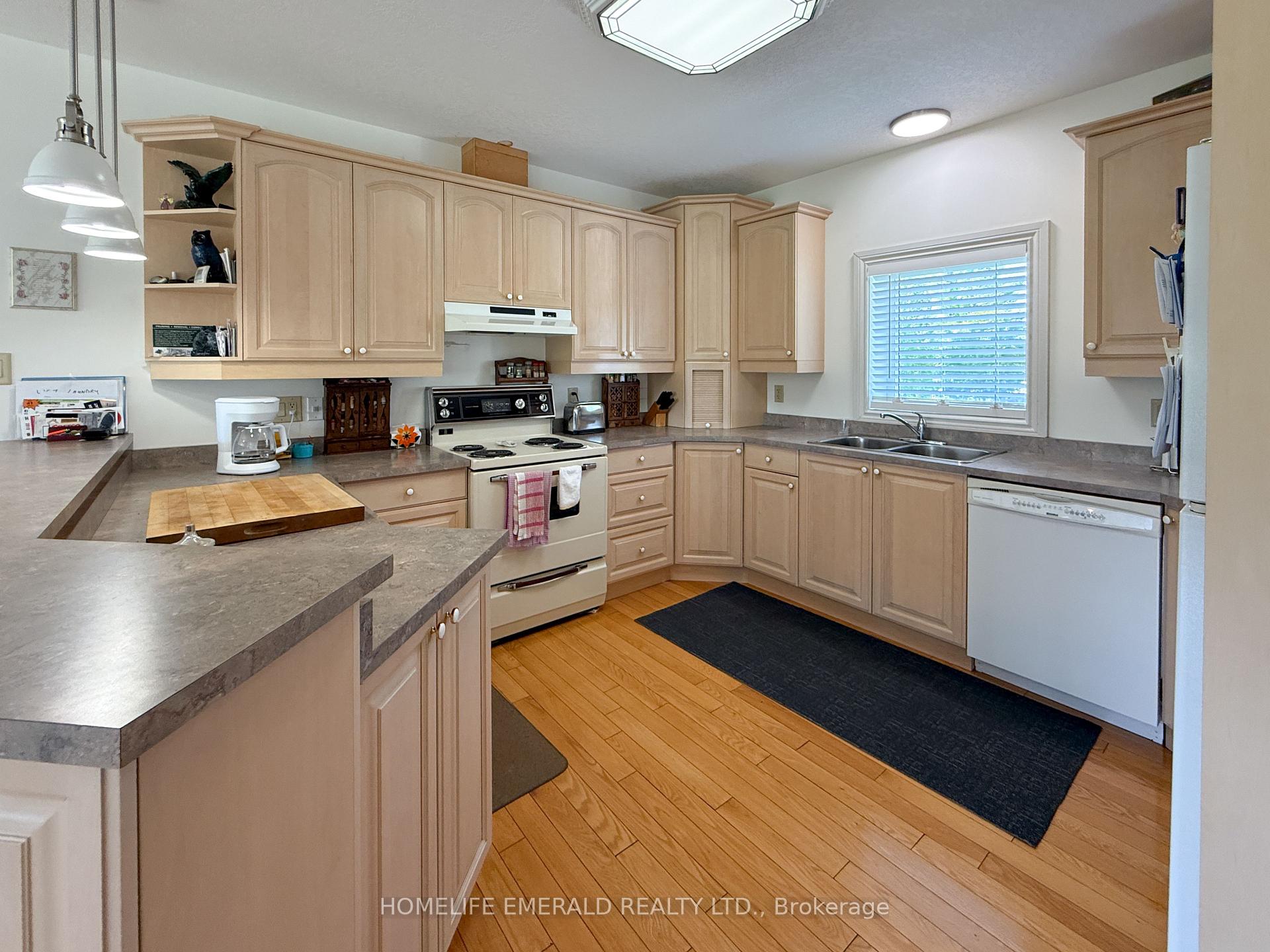 Photo 18 of 3175 3/4 Concession, Clearview, Rural Clearview — HOMEH