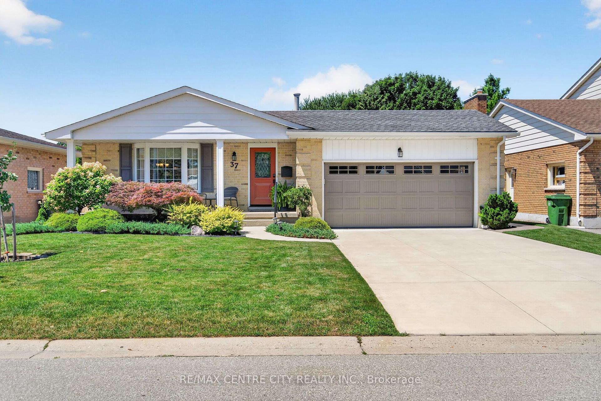 Photo 6 of 37 Luton Crescent, St. Thomas — HOMEH