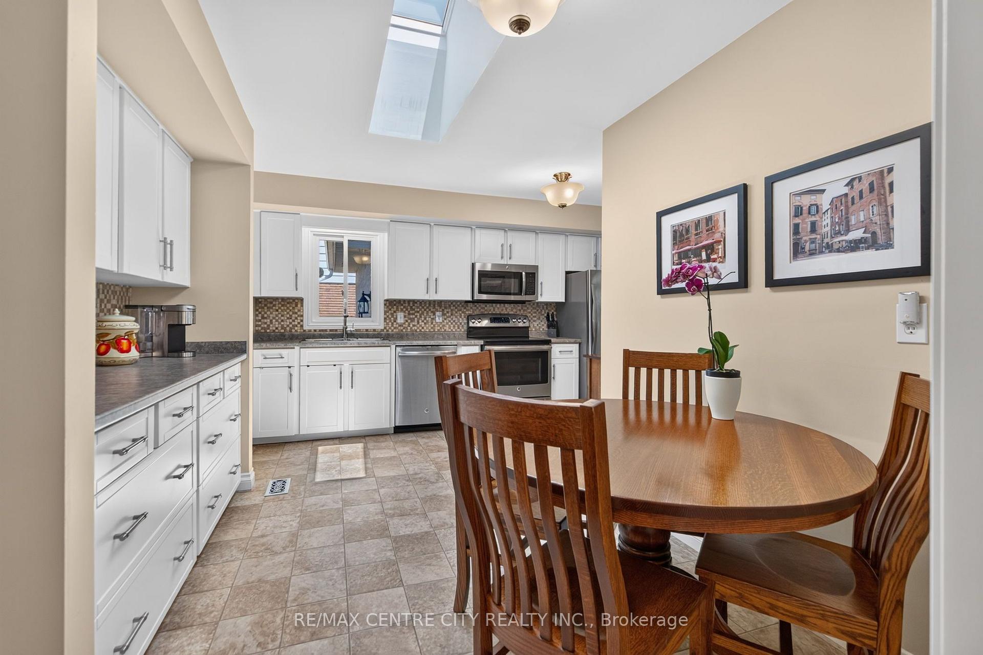 Photo 12 of 37 Luton Crescent, St. Thomas — HOMEH