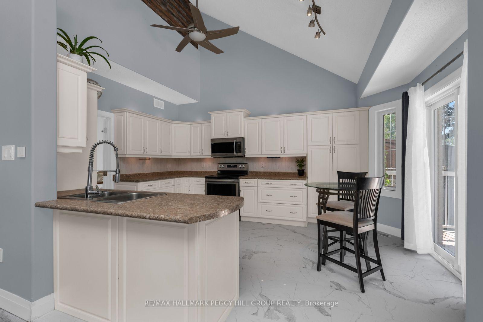 Photo 3 of 155 Forest Glen Drive, Gravenhurst, Muskoka (S) — HOMEH