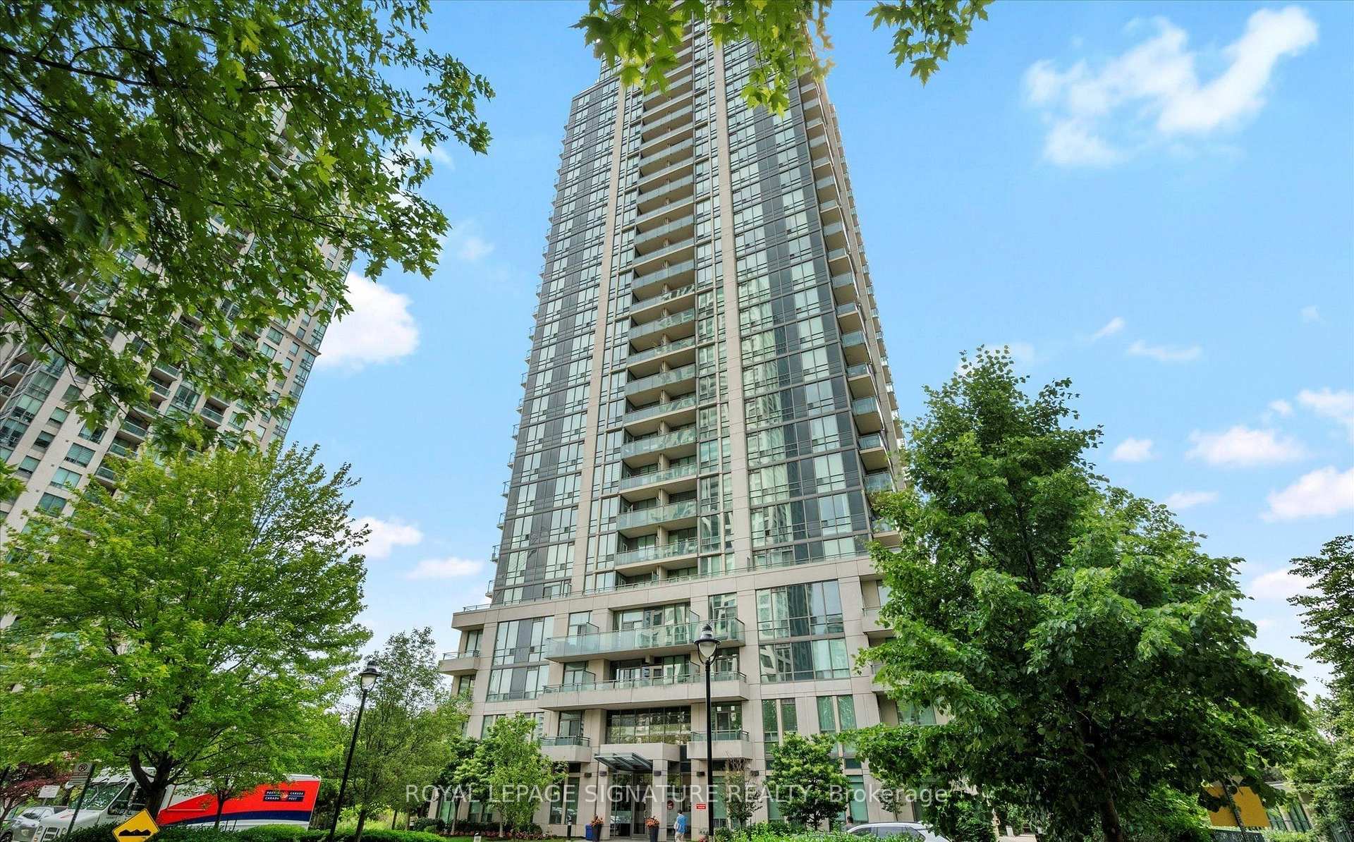Photo 1 of Unit 3303, 3515 Kariya Drive, Mississauga, Fairview — HOMEH