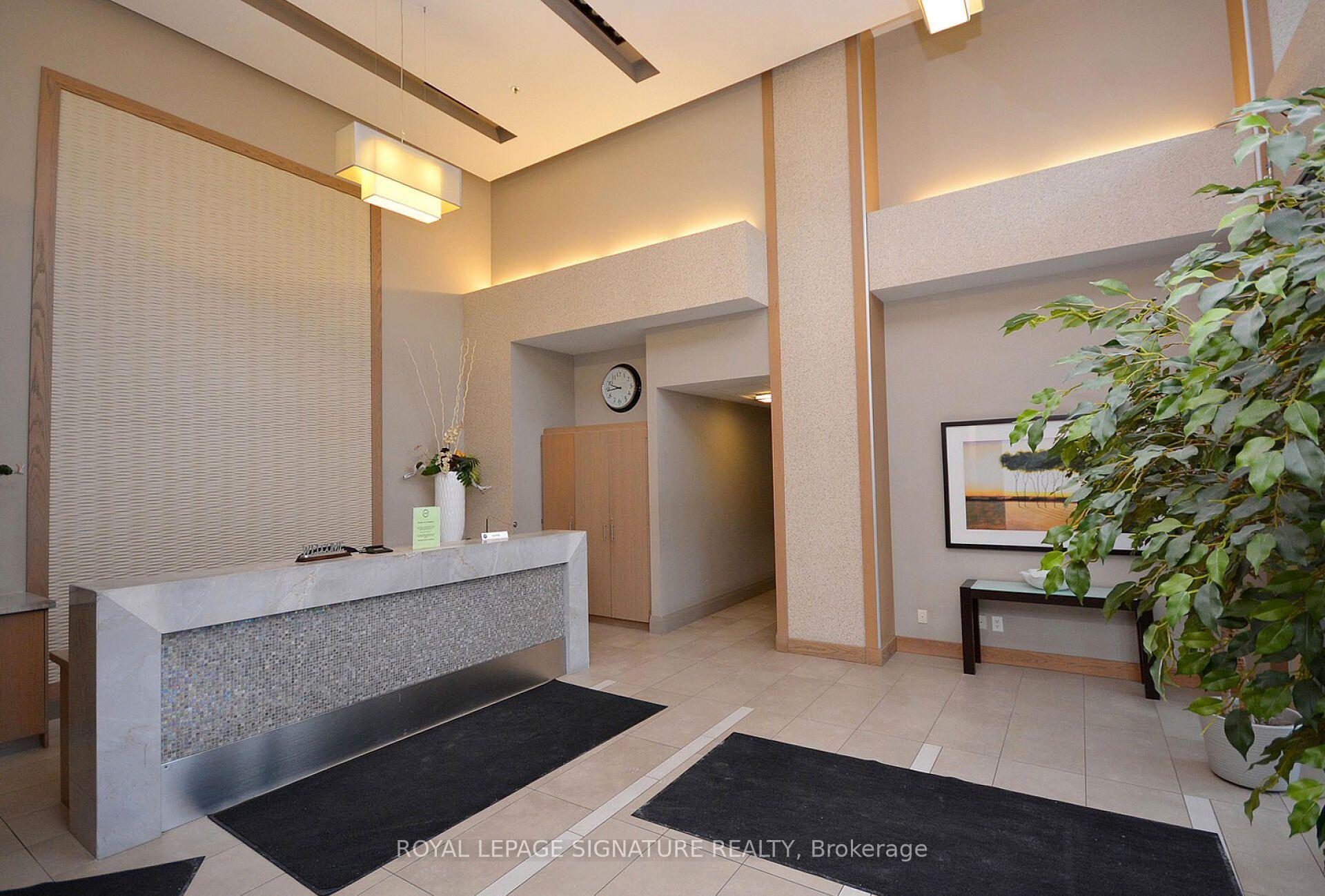 Photo 3 of Unit 3303, 3515 Kariya Drive, Mississauga, Fairview — HOMEH