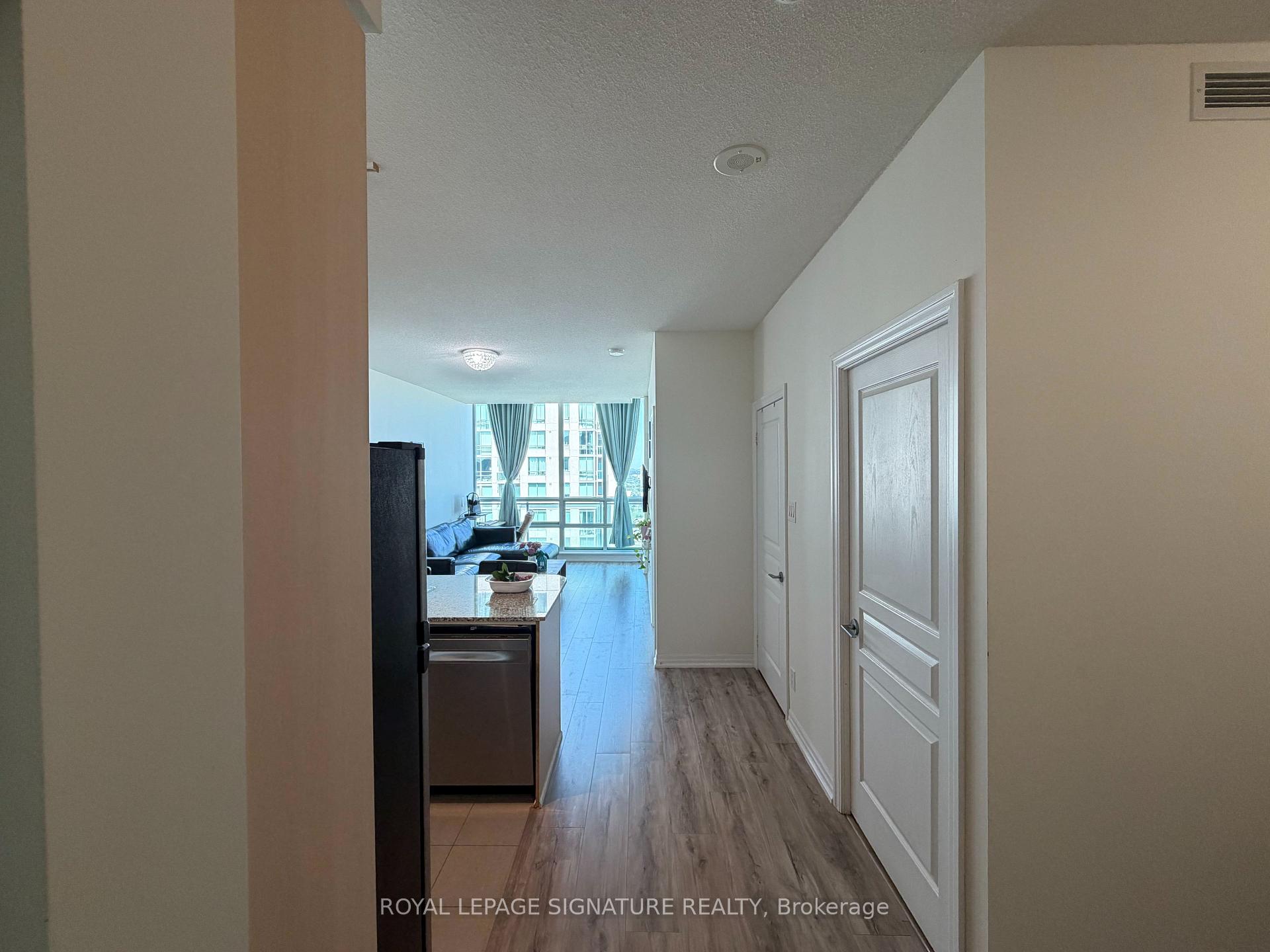 Photo 5 of Unit 3303, 3515 Kariya Drive, Mississauga, Fairview — HOMEH