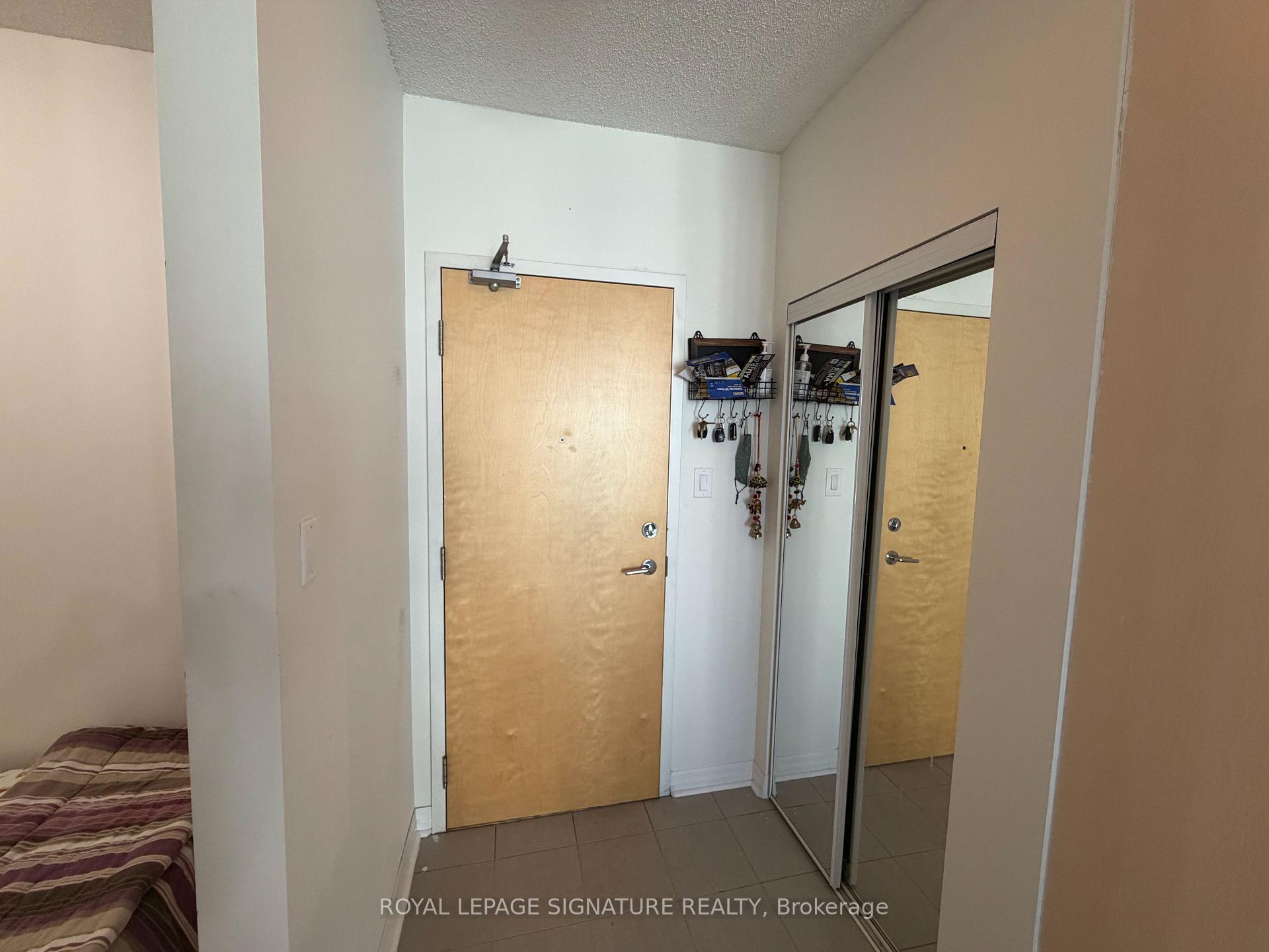 Photo 6 of Unit 3303, 3515 Kariya Drive, Mississauga, Fairview — HOMEH