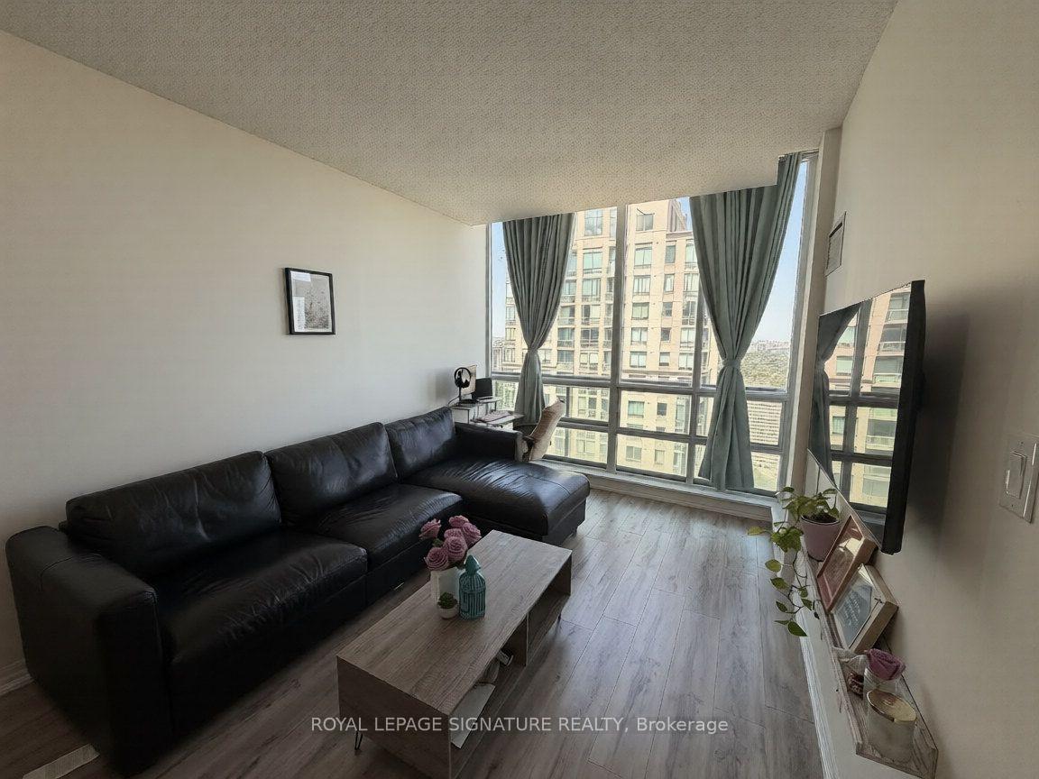 Photo 10 of Unit 3303, 3515 Kariya Drive, Mississauga, Fairview — HOMEH