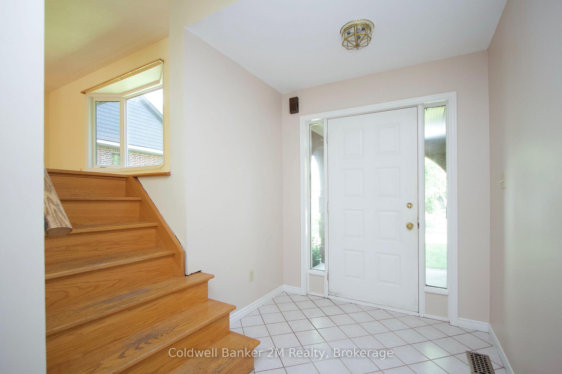 Photo 5 of 3324 Tooley Road, Clarington, Courtice — HOMEH
