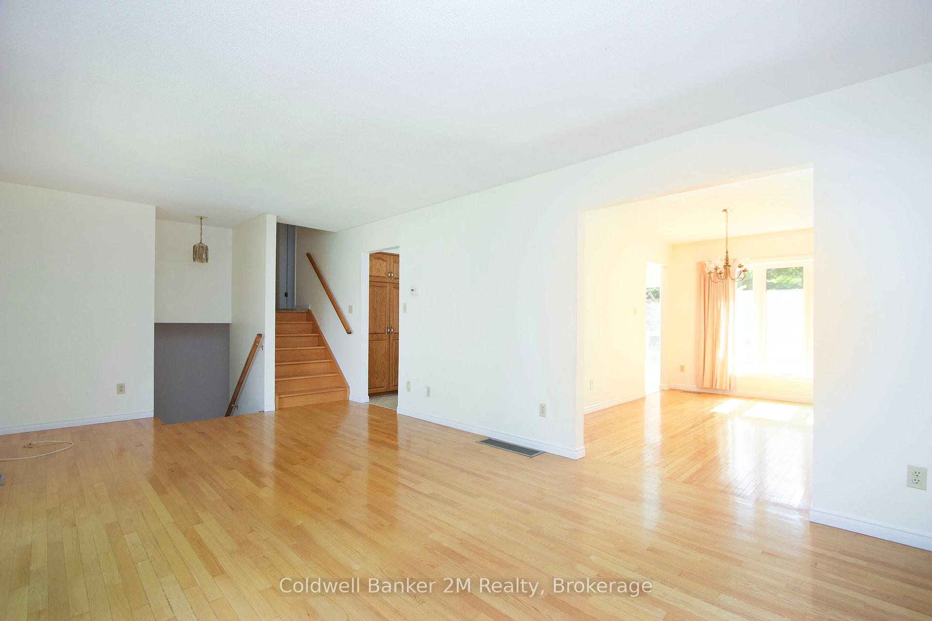 Photo 10 of 3324 Tooley Road, Clarington, Courtice — HOMEH