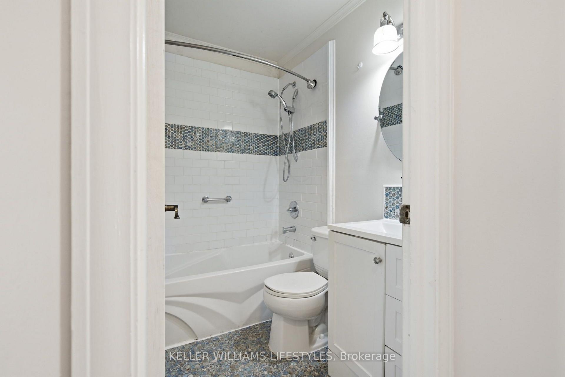 Photo 19 of 60 Churchill Crescent, St. Thomas — HOMEH