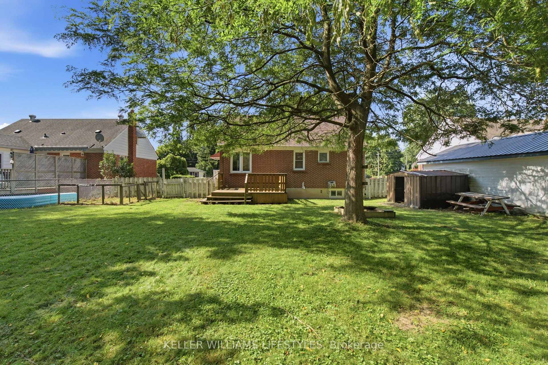 Photo 32 of 60 Churchill Crescent, St. Thomas — HOMEH