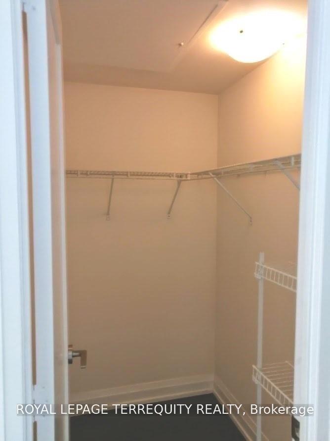 Photo 9 of Unit 1307, 2 Anndale Drive, North York, Willowdale East — HOMEH