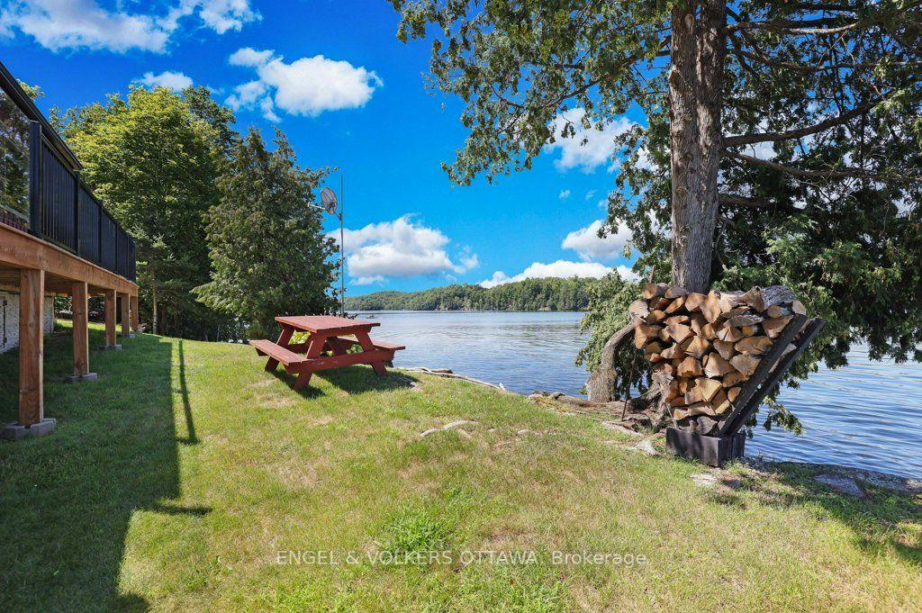 Photo 13 of 1752 C Mohawk Lane, Frontenac, Frontenac Centre — HOMEH