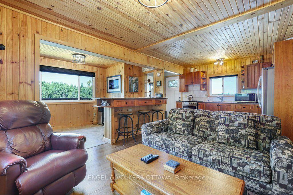 Photo 19 of 1752 C Mohawk Lane, Frontenac, Frontenac Centre — HOMEH