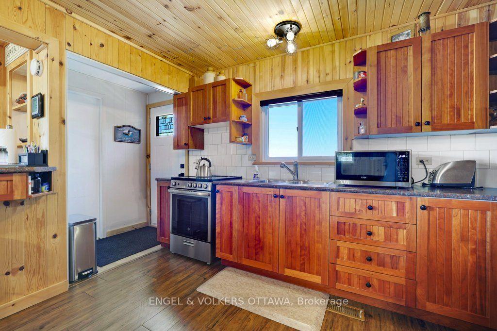 Photo 27 of 1752 C Mohawk Lane, Frontenac, Frontenac Centre — HOMEH
