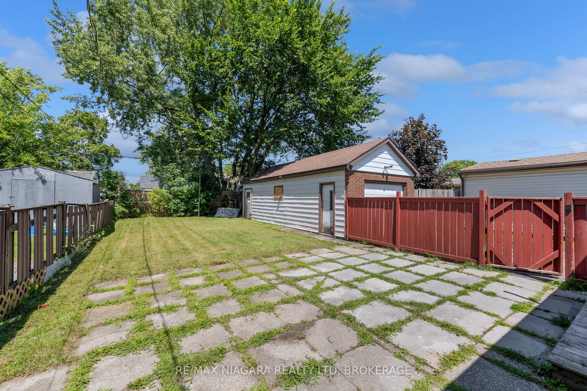 Photo 19 of 394 Simpson Avenue, Welland, Lincoln/Crowland — HOMEH