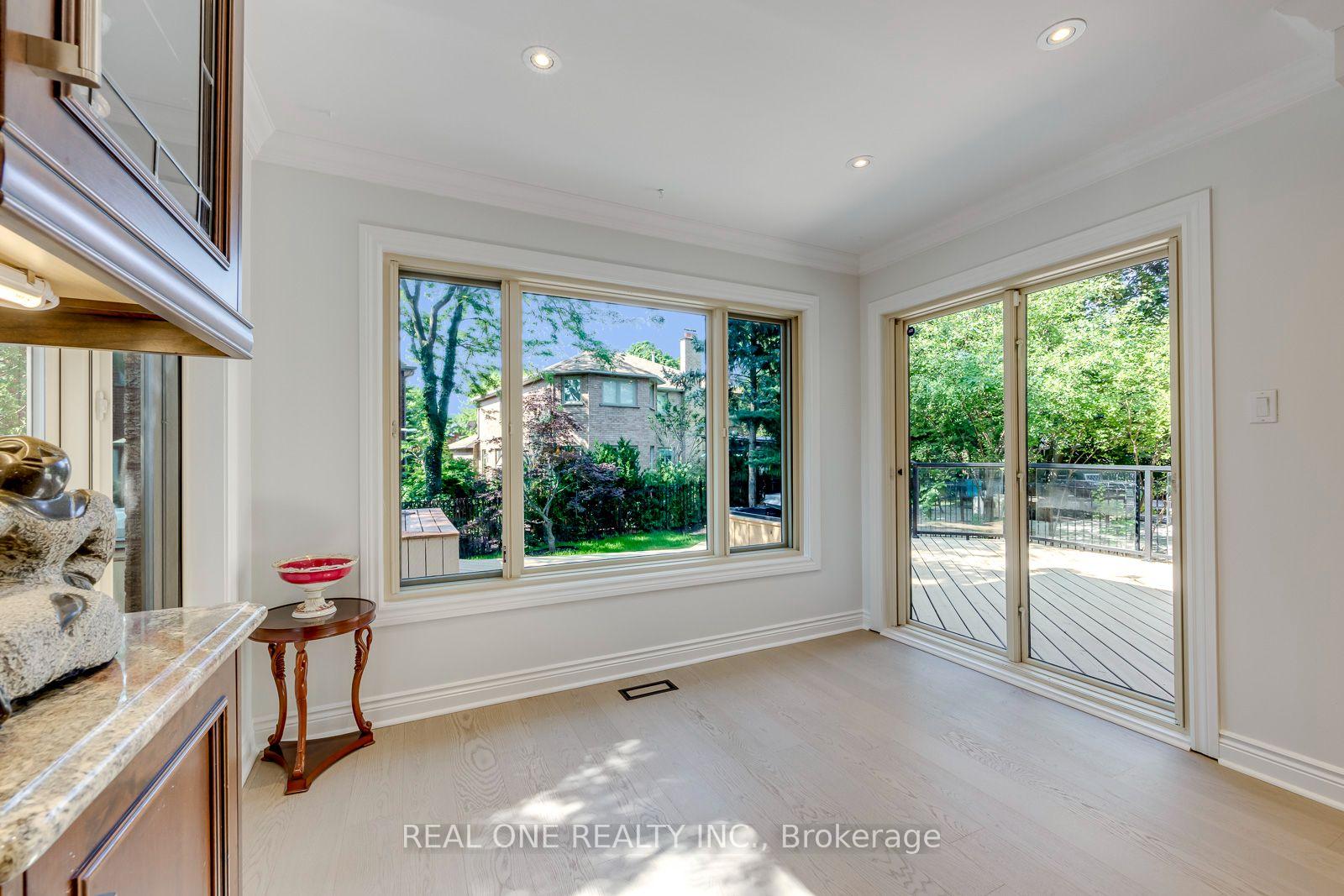 Photo 18 of 1124 Thoresby Drive, Oakville, Clearview — HOMEH