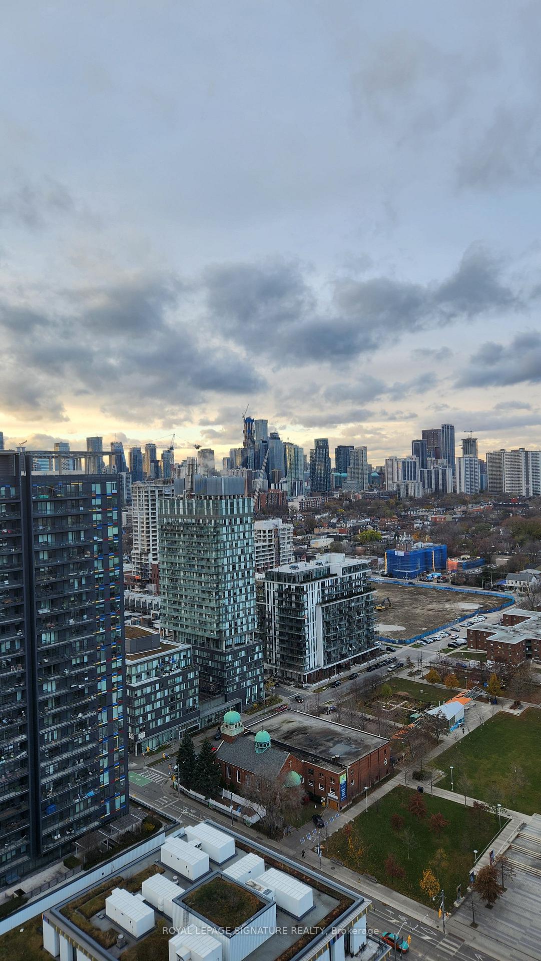 Photo 6 of Unit 2811, 55 Regent Park Boulevard, Toronto, Regent Park — HOMEH