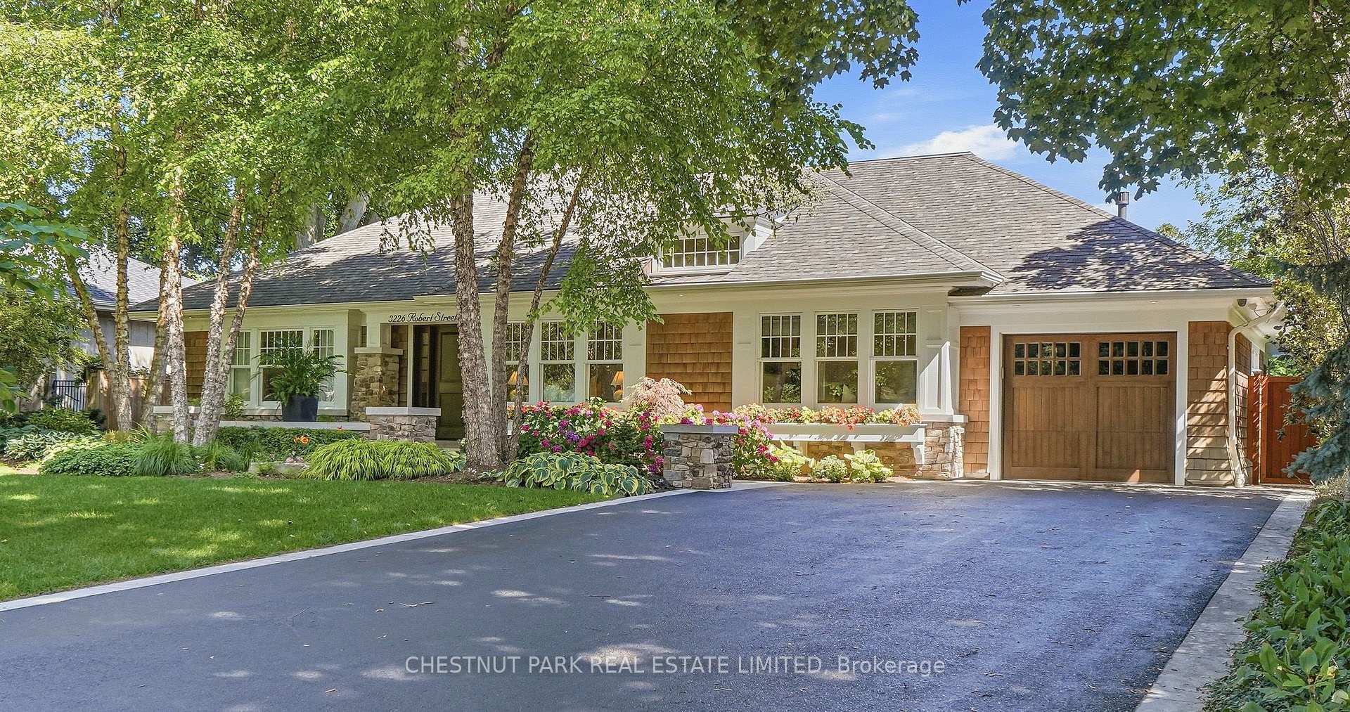 Photo 1 of 3226 Robert Street, Burlington, Roseland — HOMEH