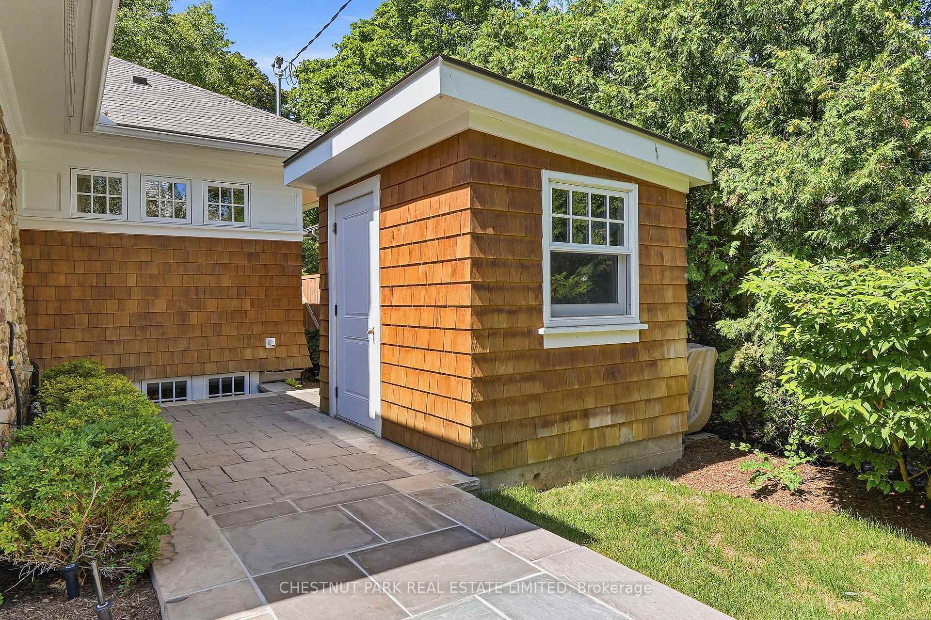 Photo 41 of 3226 Robert Street, Burlington, Roseland — HOMEH