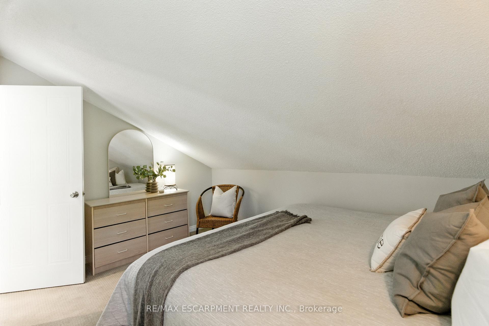Photo 23 of 115 Pioneer Lane, Blue Mountains — HOMEH