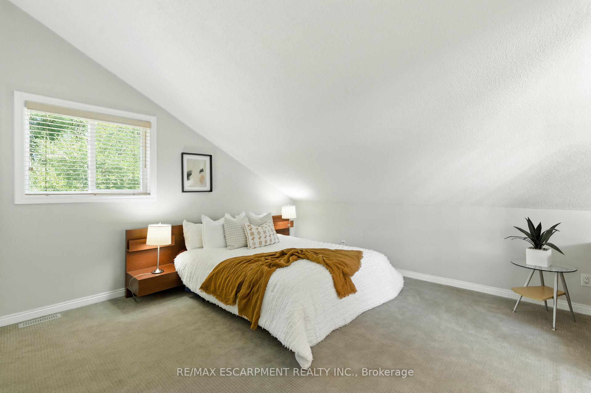 Photo 24 of 115 Pioneer Lane, Blue Mountains — HOMEH