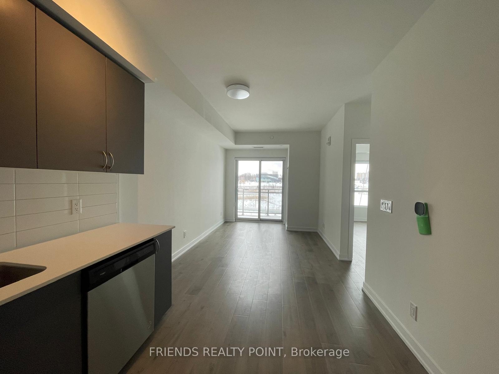 Photo 6 of Unit 712, 56 Lakeside Terrace, Barrie, Little Lake — HOMEH