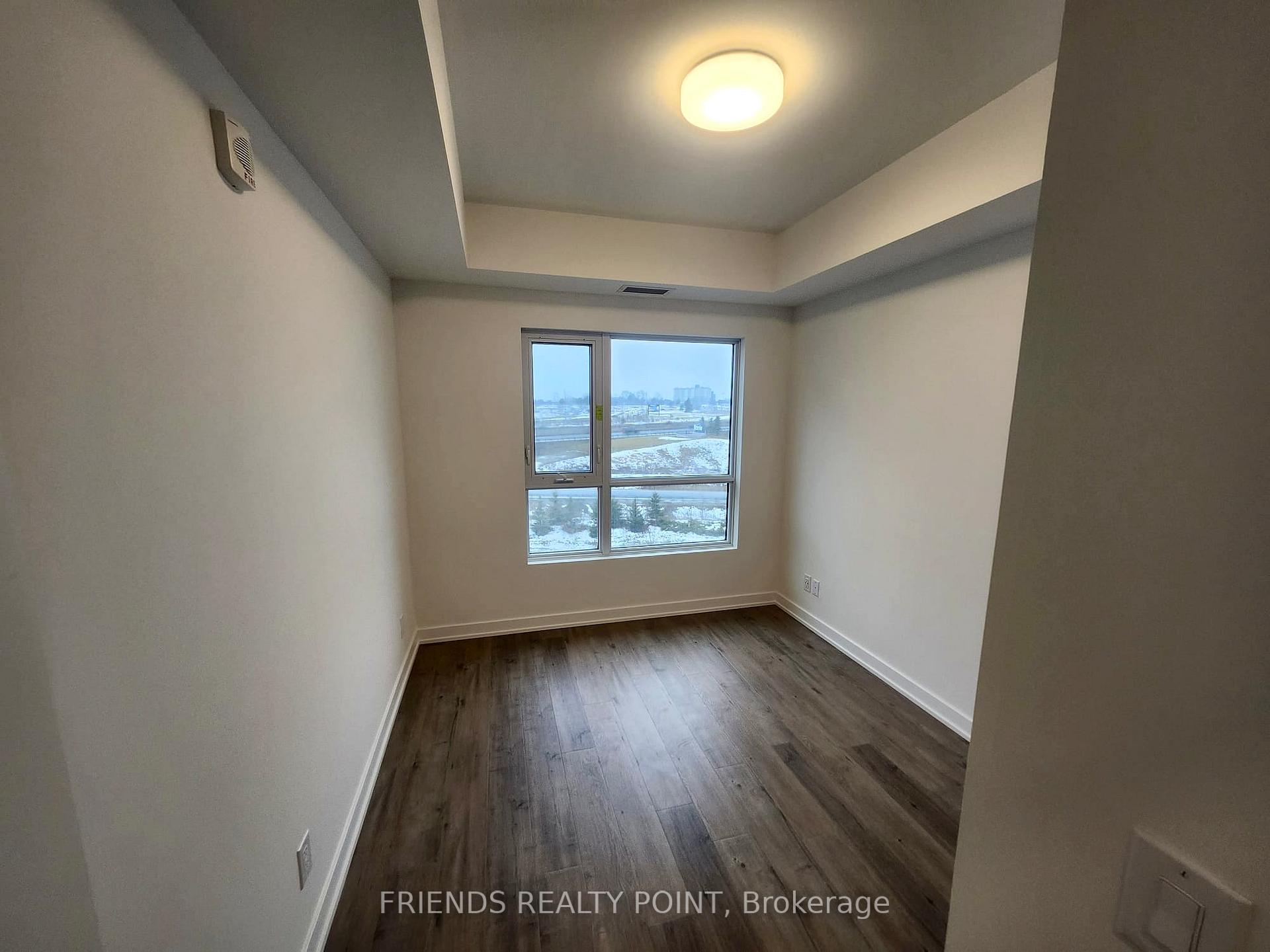 Photo 10 of Unit 712, 56 Lakeside Terrace, Barrie, Little Lake — HOMEH
