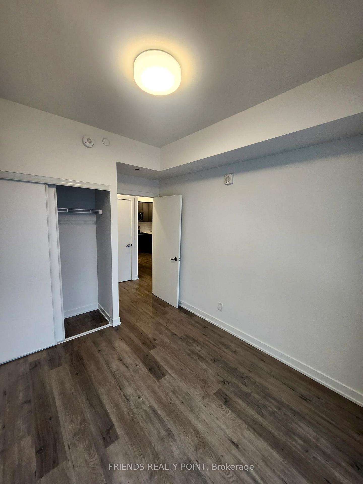 Photo 11 of Unit 712, 56 Lakeside Terrace, Barrie, Little Lake — HOMEH