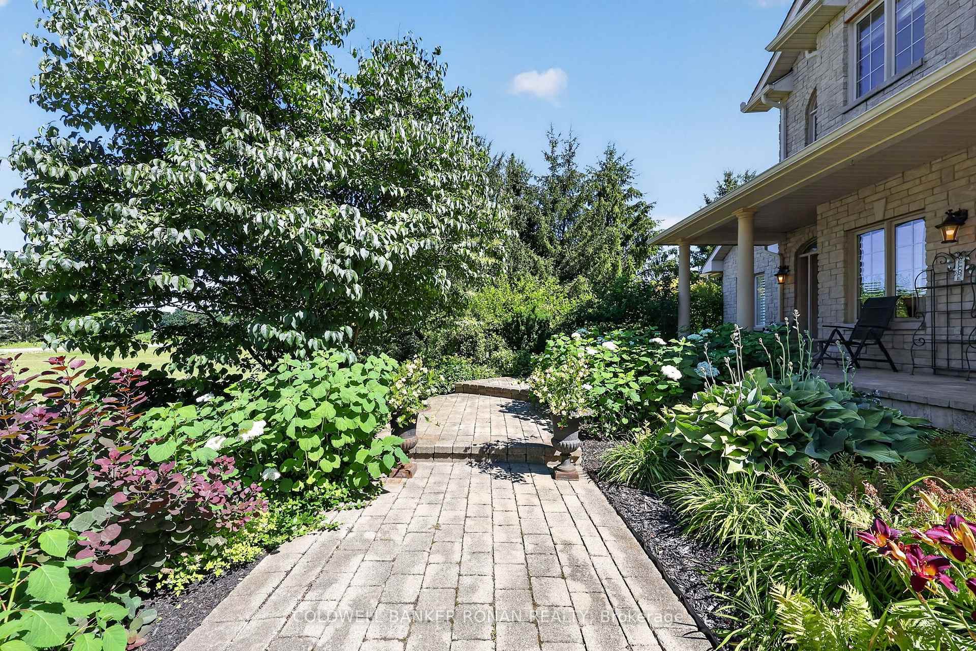 Photo 2 of 128 Denney Drive, Essa, Baxter — HOMEH