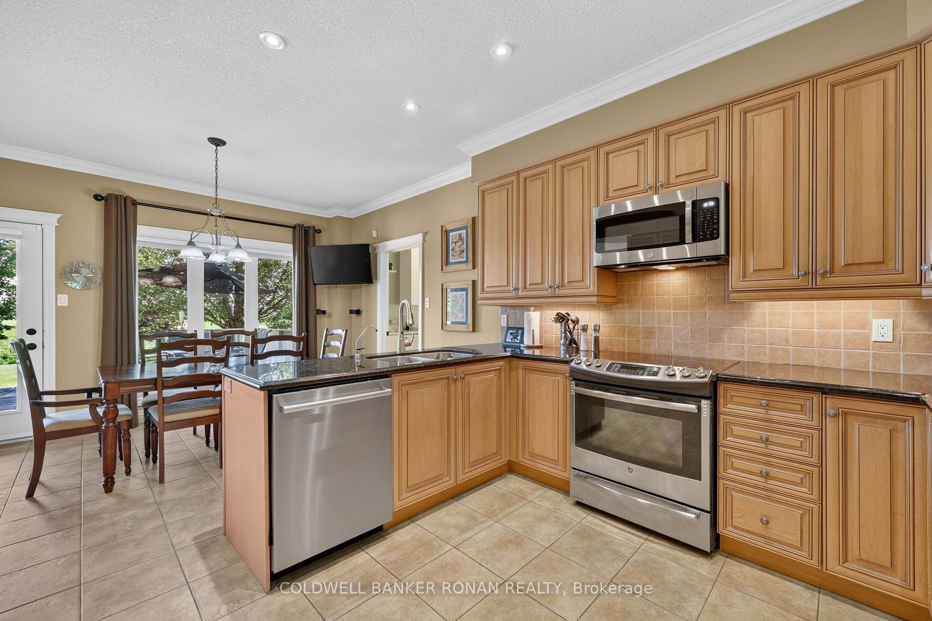 Photo 12 of 128 Denney Drive, Essa, Baxter — HOMEH