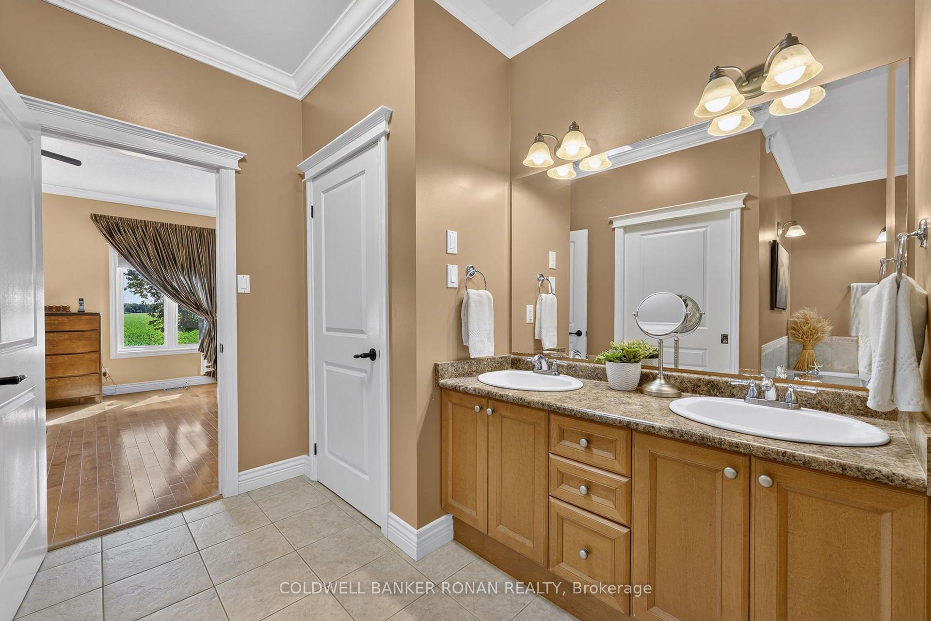 Photo 19 of 128 Denney Drive, Essa, Baxter — HOMEH