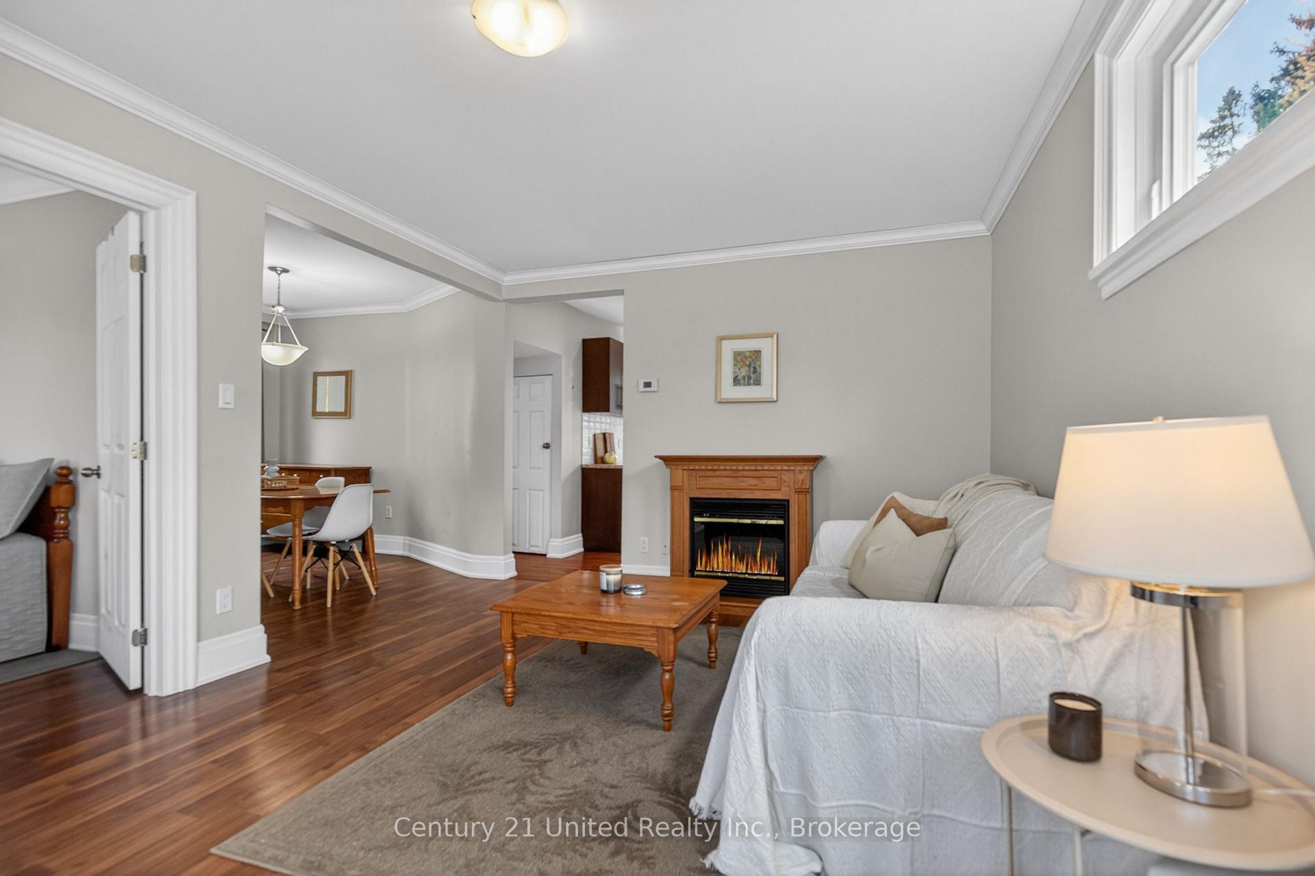 Photo 9 of 810 Byron Street S, Whitby, Downtown Whitby — HOMEH