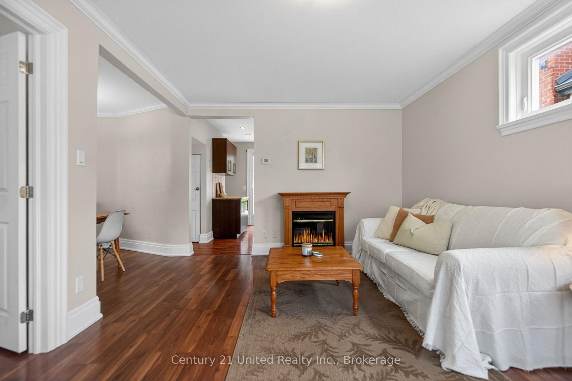 Photo 10 of 810 Byron Street S, Whitby, Downtown Whitby — HOMEH