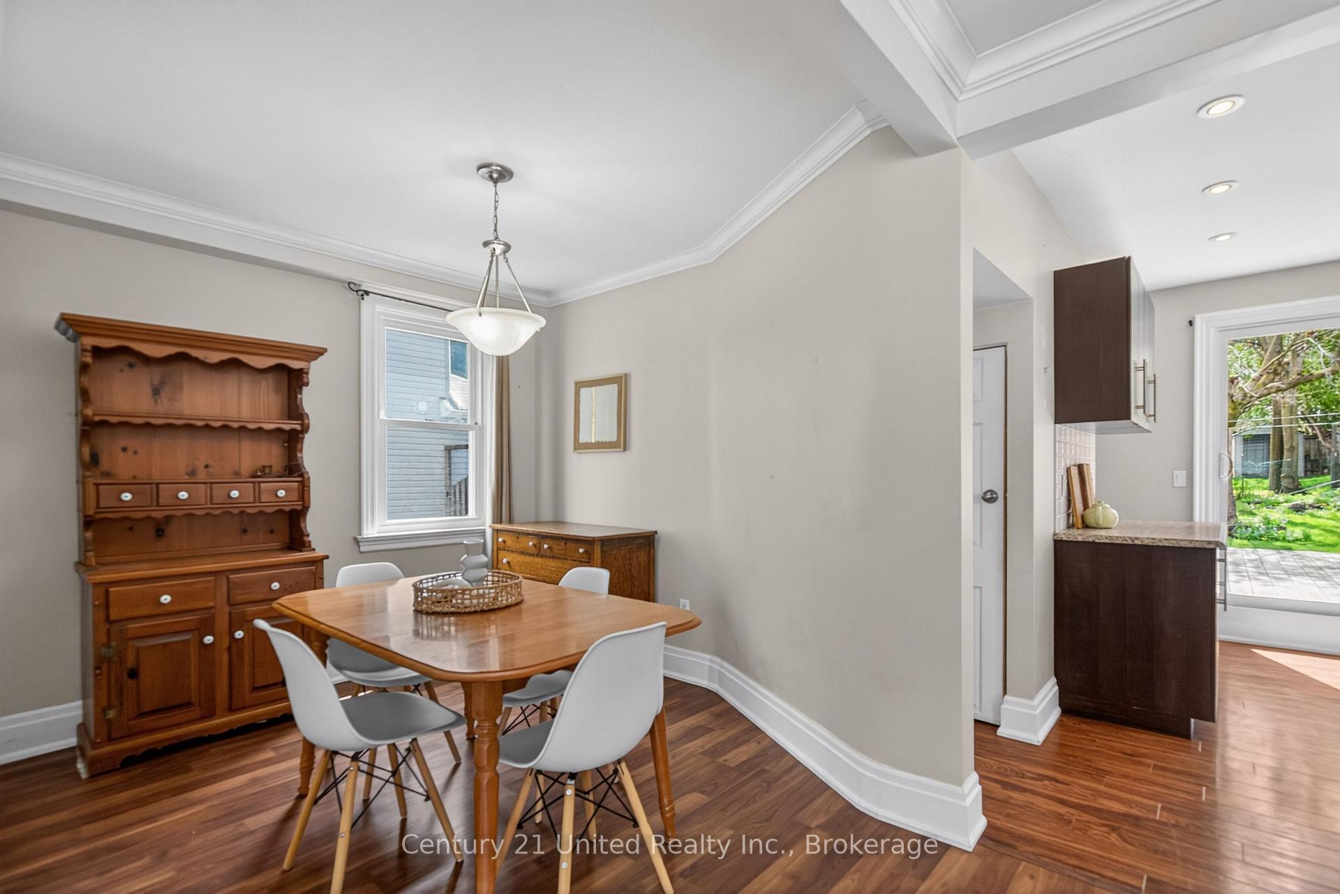 Photo 14 of 810 Byron Street S, Whitby, Downtown Whitby — HOMEH