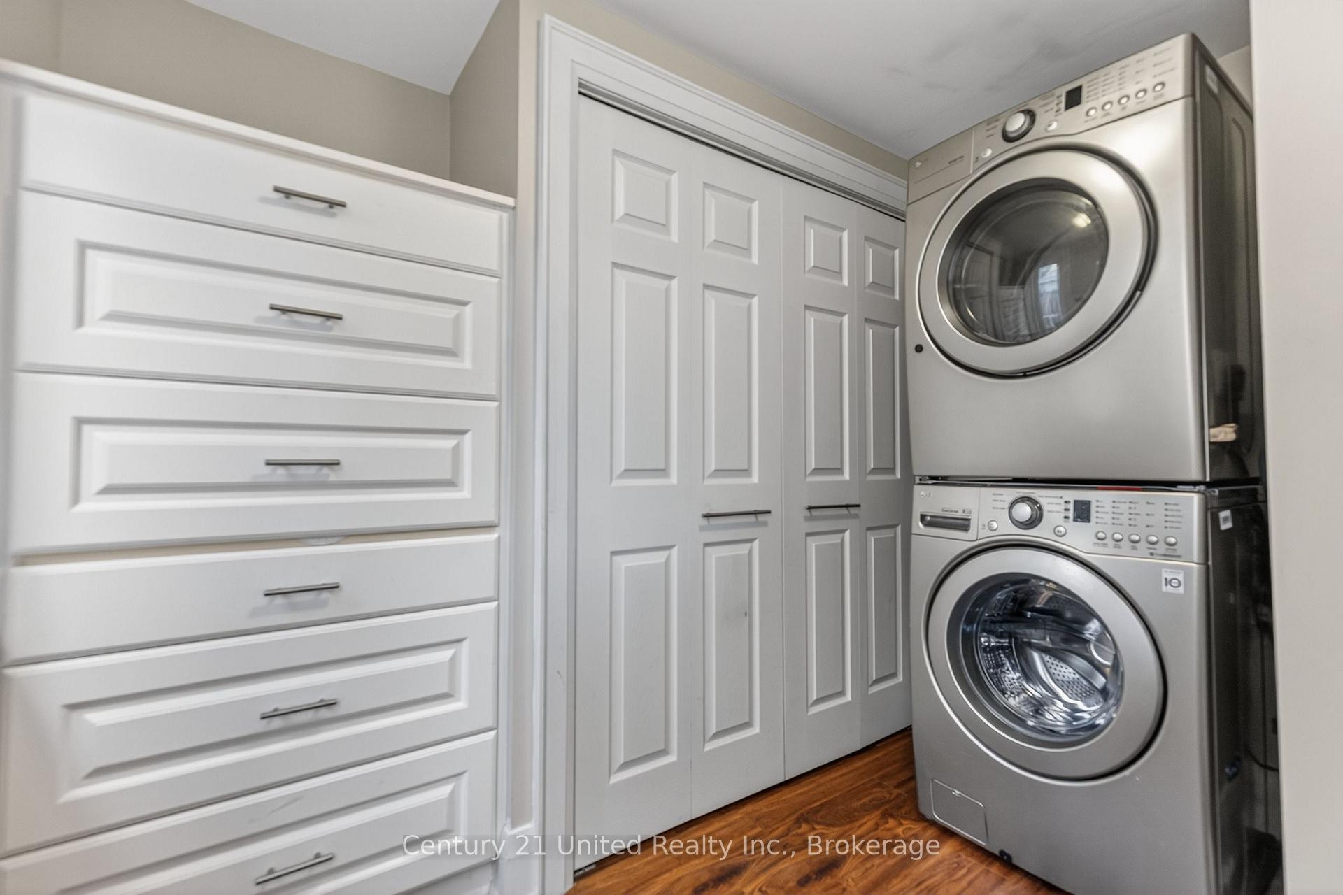 Photo 23 of 810 Byron Street S, Whitby, Downtown Whitby — HOMEH