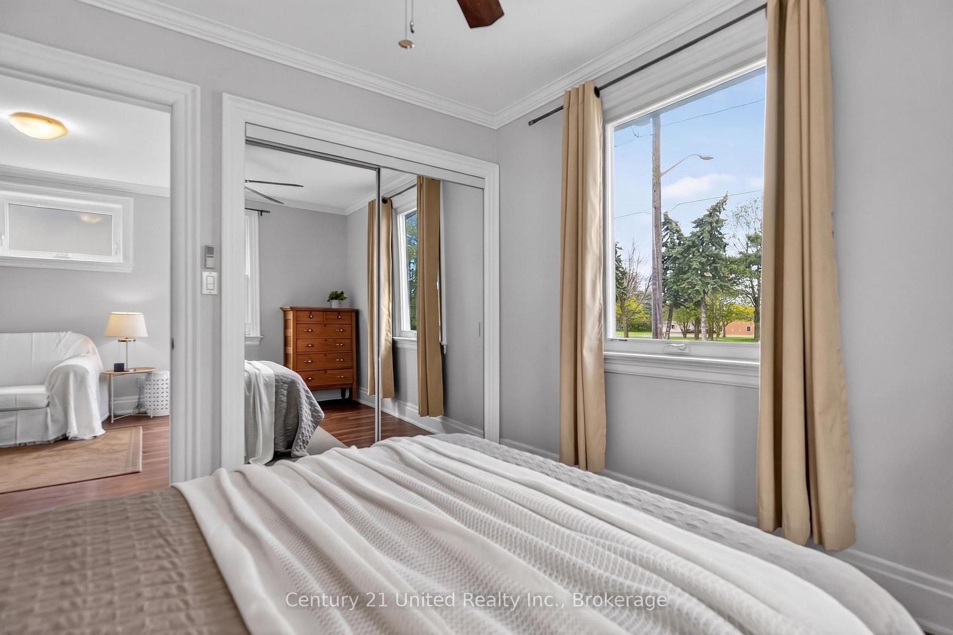 Photo 28 of 810 Byron Street S, Whitby, Downtown Whitby — HOMEH