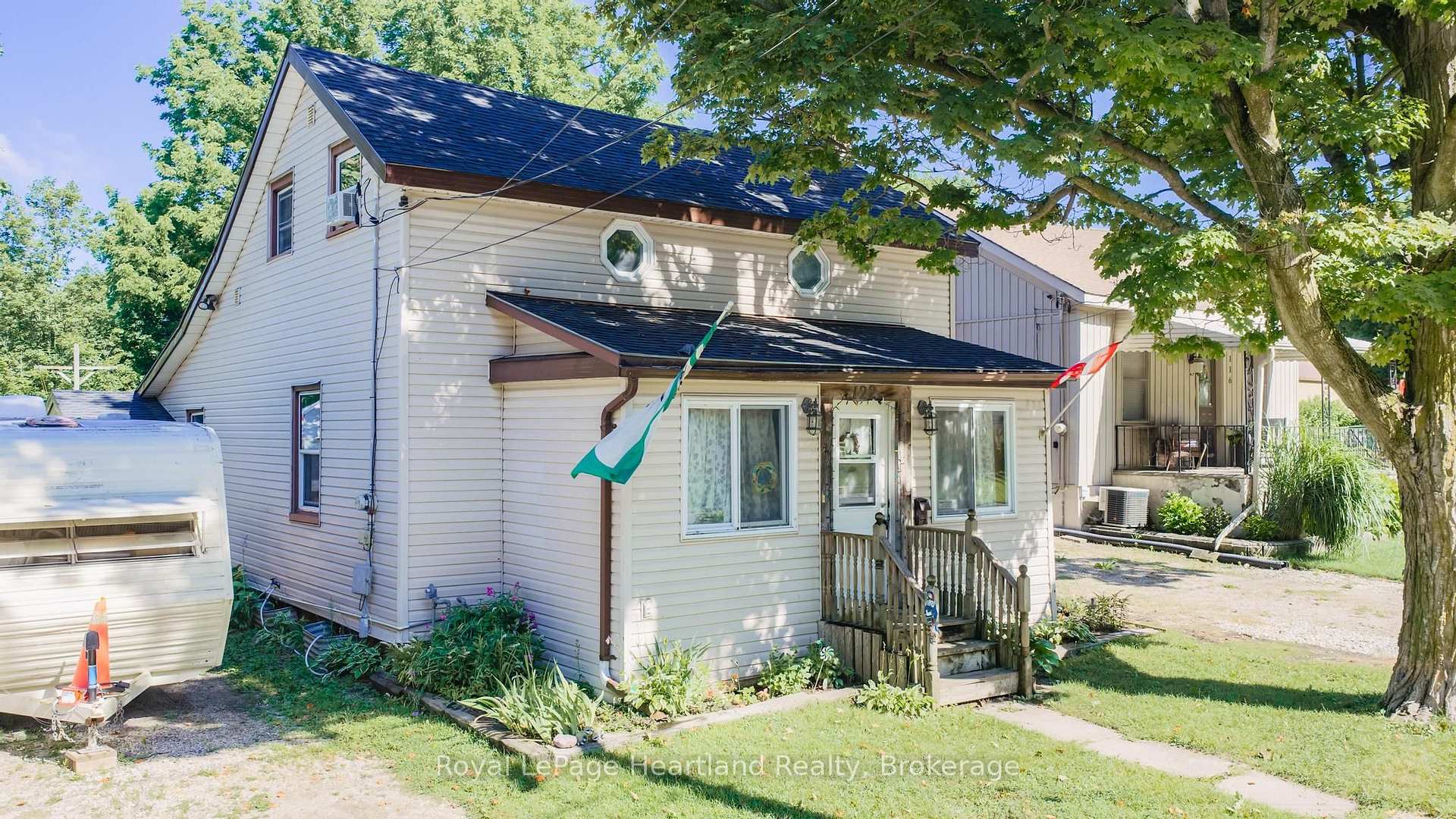 Photo 2 of 122 Fulton Street, Central Huron, Clinton — HOMEH