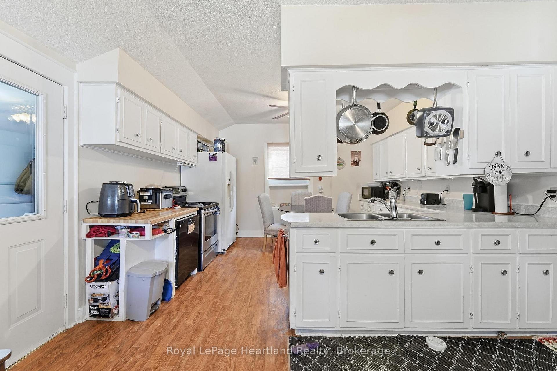 Photo 10 of 122 Fulton Street, Central Huron, Clinton — HOMEH