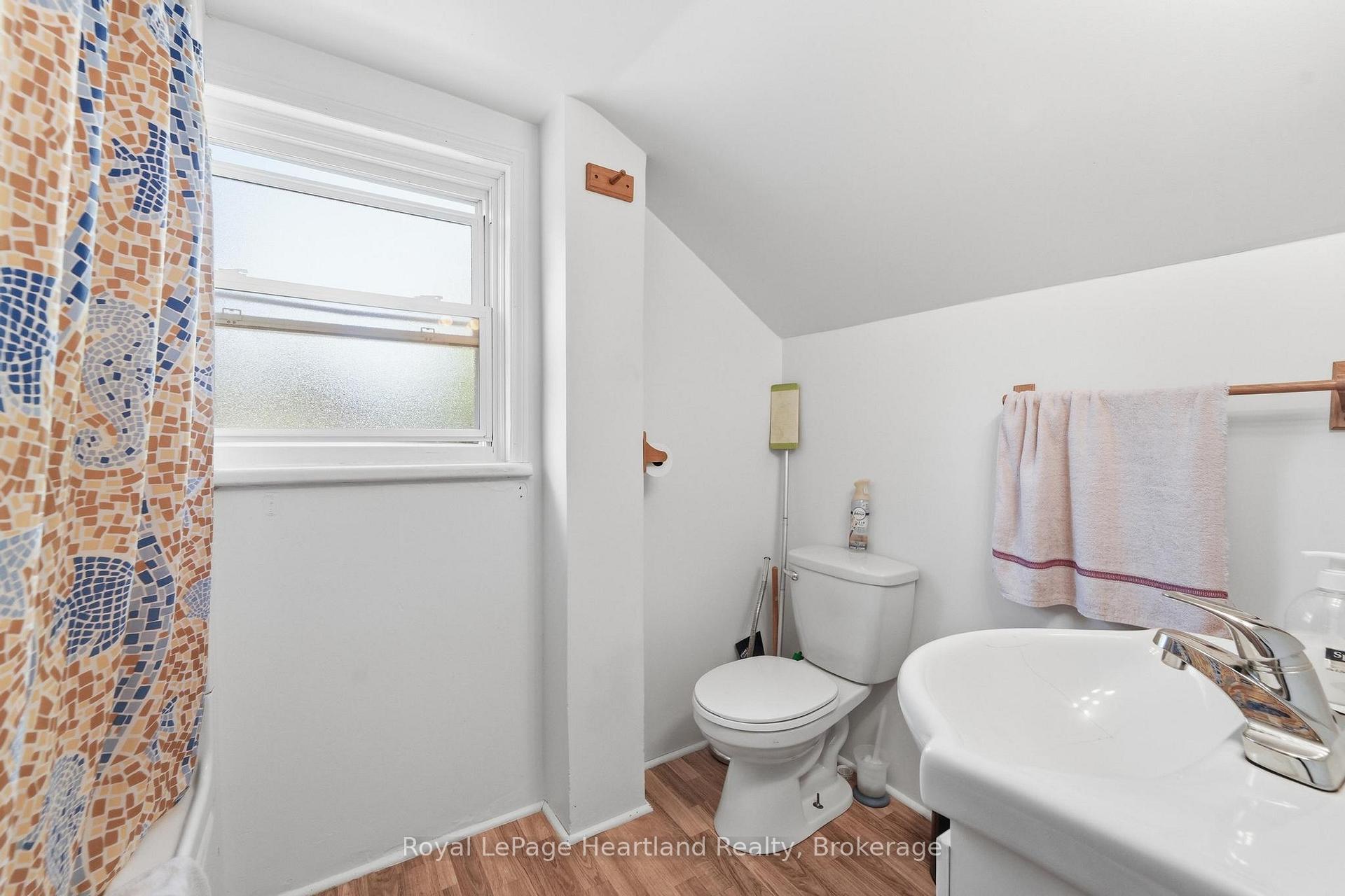 Photo 25 of 122 Fulton Street, Central Huron, Clinton — HOMEH