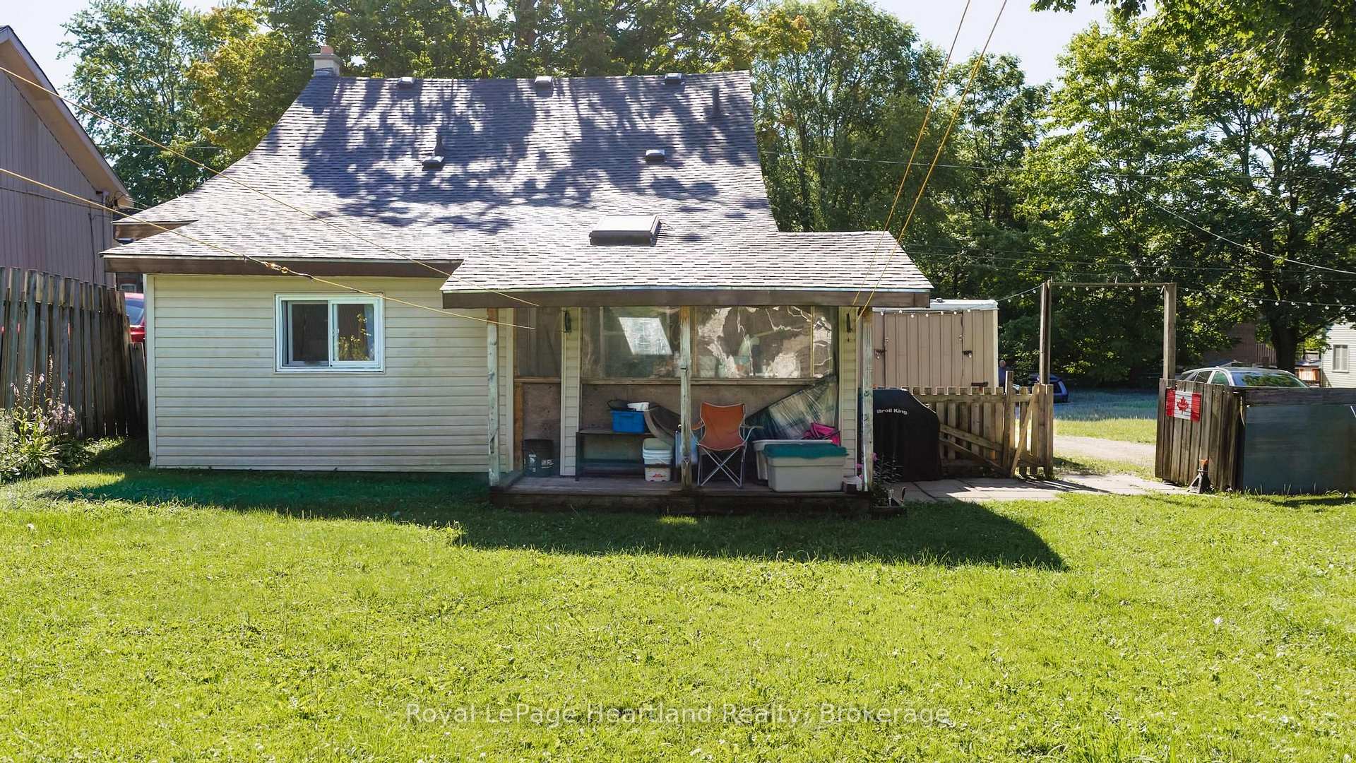 Photo 34 of 122 Fulton Street, Central Huron, Clinton — HOMEH