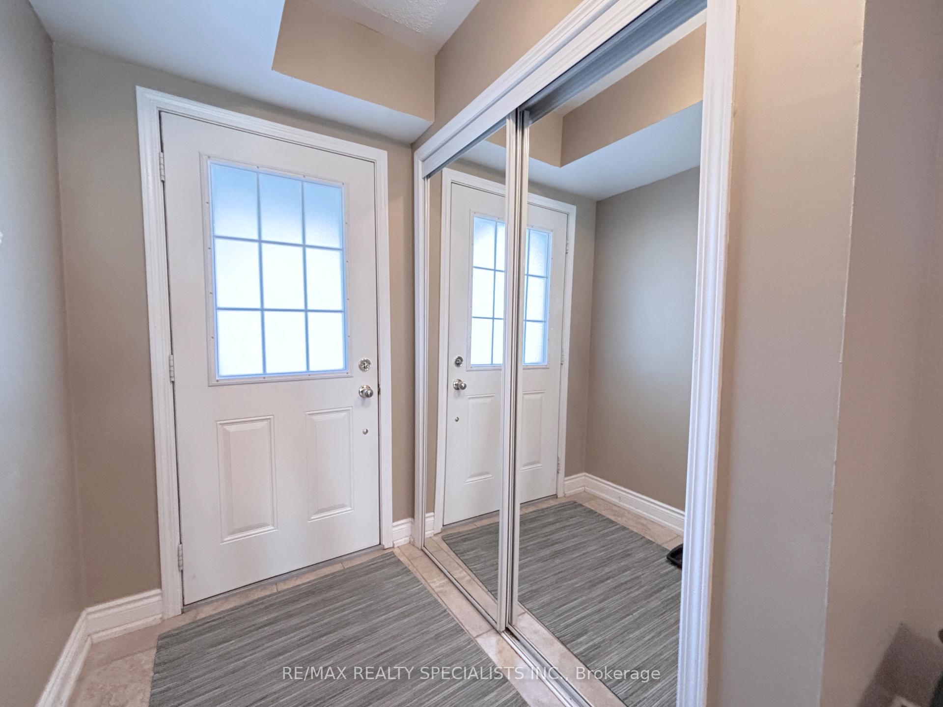 Photo 2 of Unit 53, 470 Beach Boulevard, Hamilton, Hamilton Beach — HOMEH