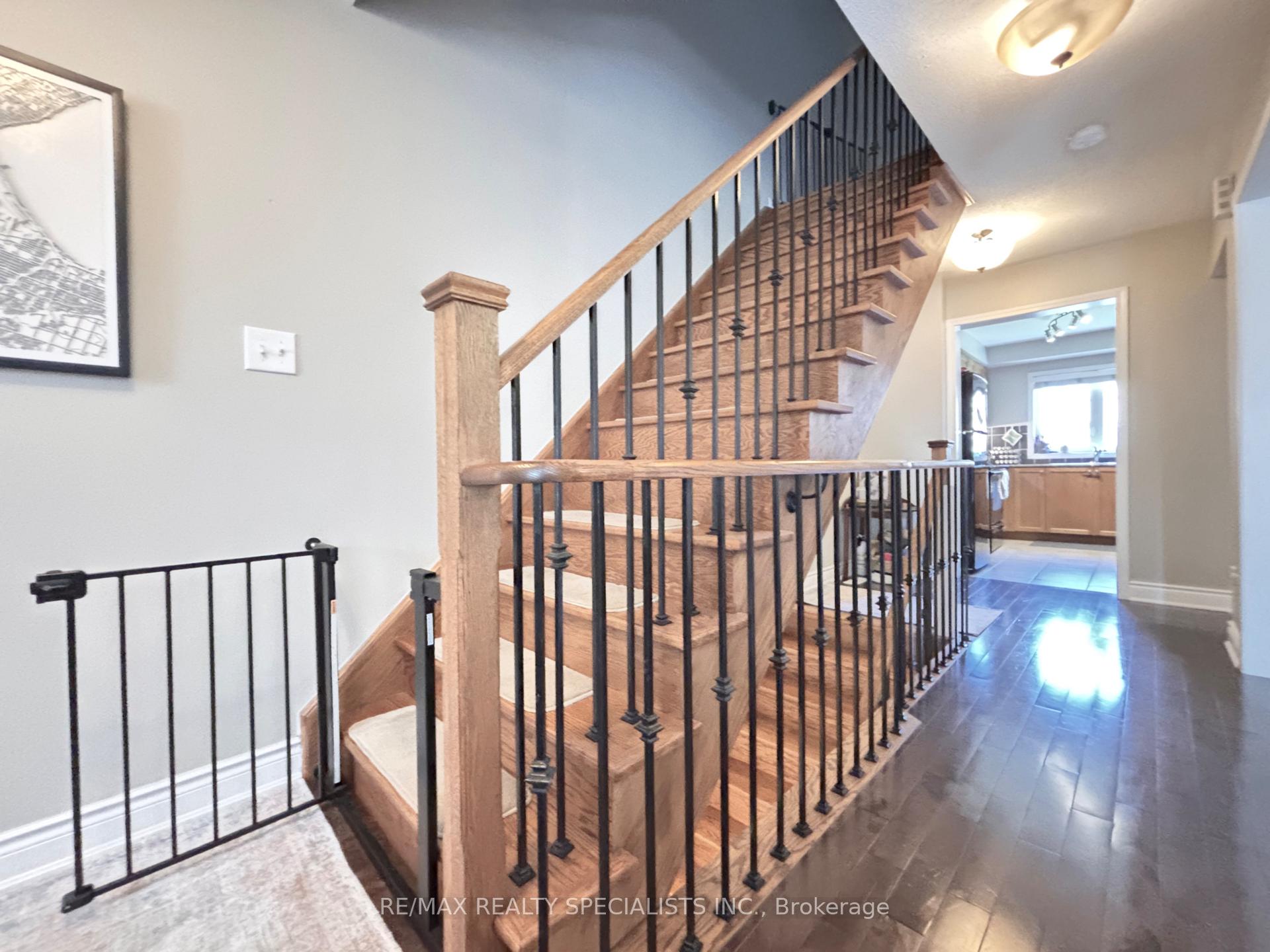 Photo 9 of Unit 53, 470 Beach Boulevard, Hamilton, Hamilton Beach — HOMEH