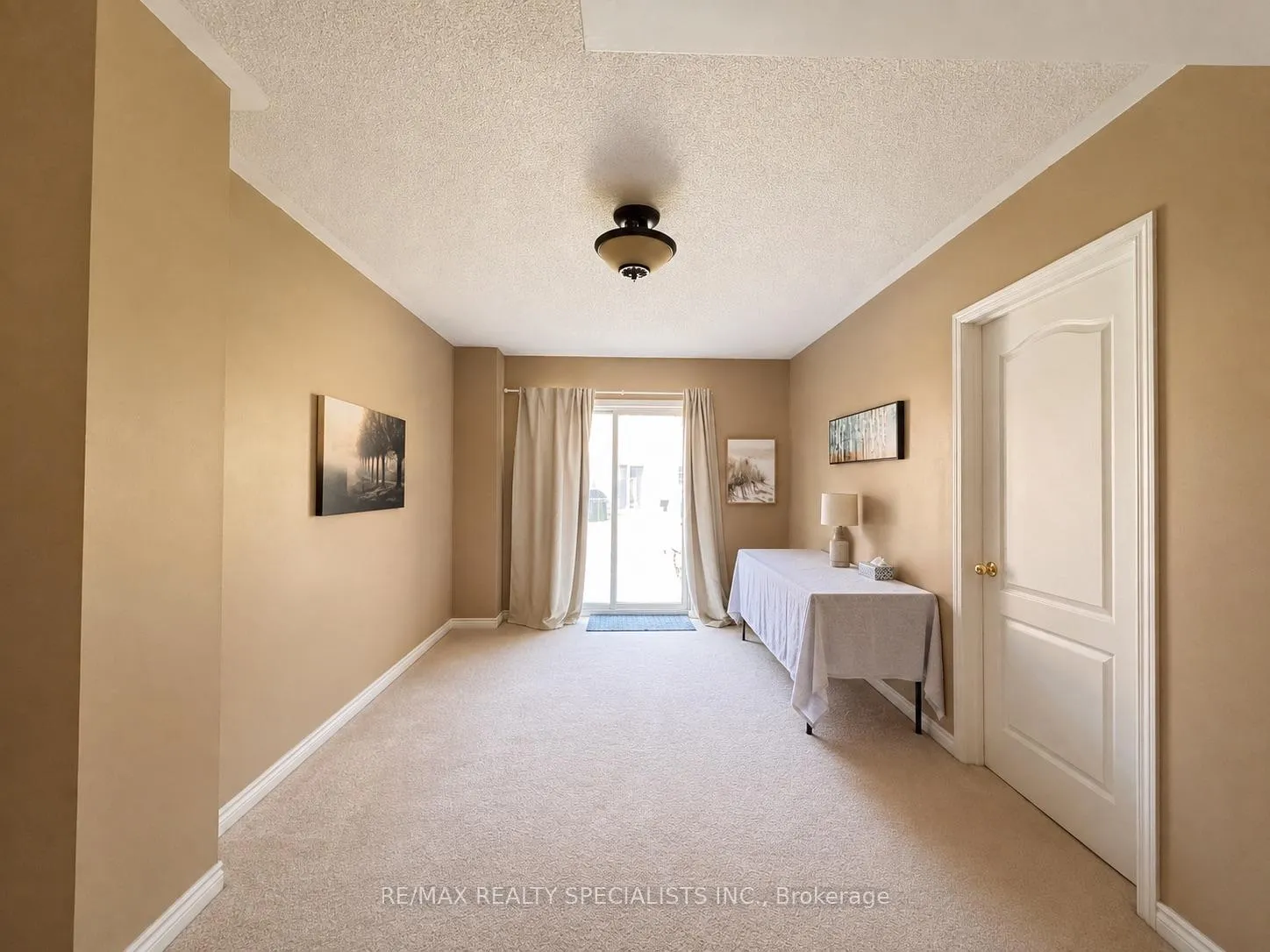 Photo 3 of Unit 53, 470 Beach Boulevard, Hamilton, Hamilton Beach — HOMEH