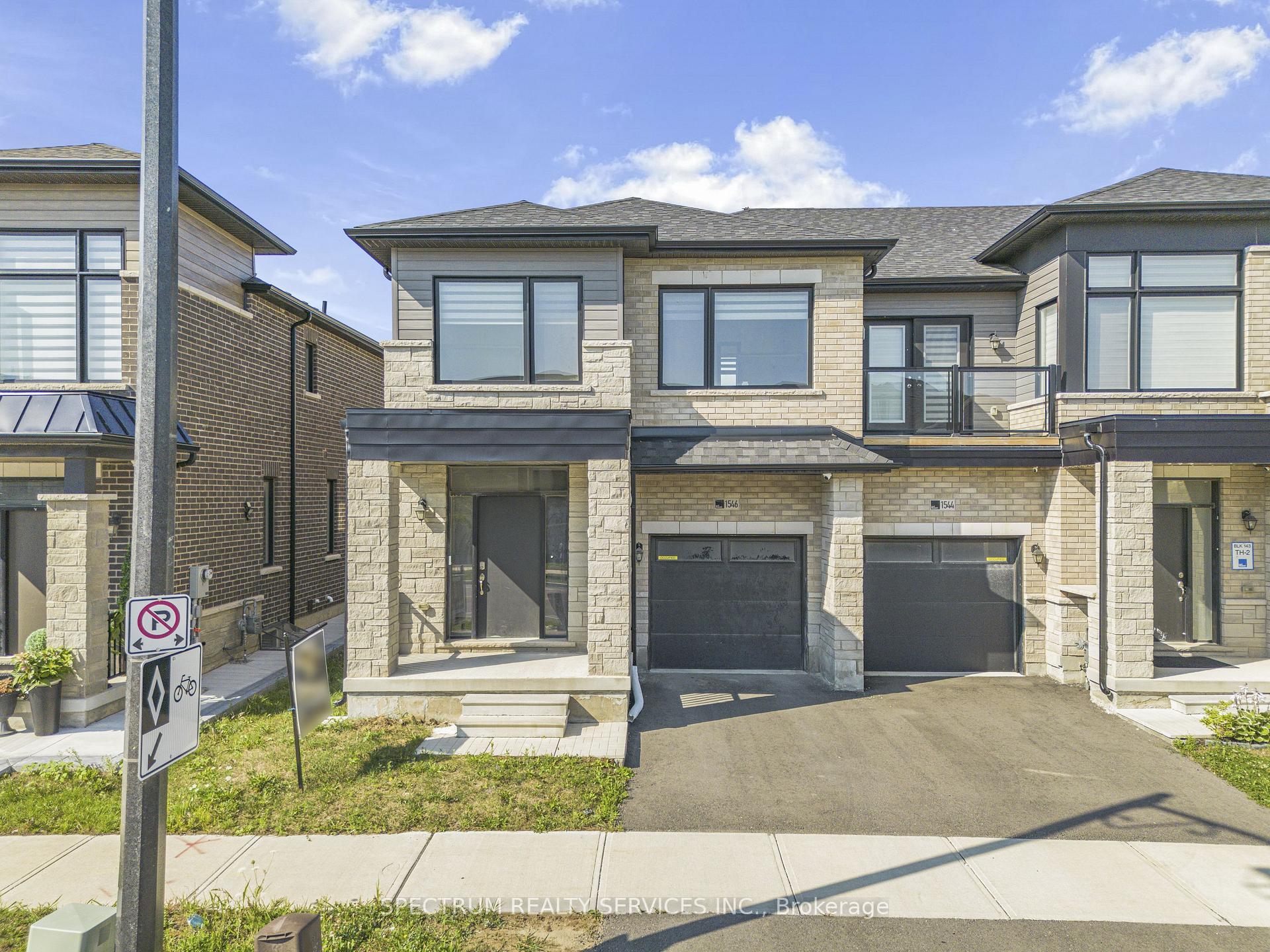 Photo 2 of 1546 Rose Way, Milton, Cobban — HOMEH
