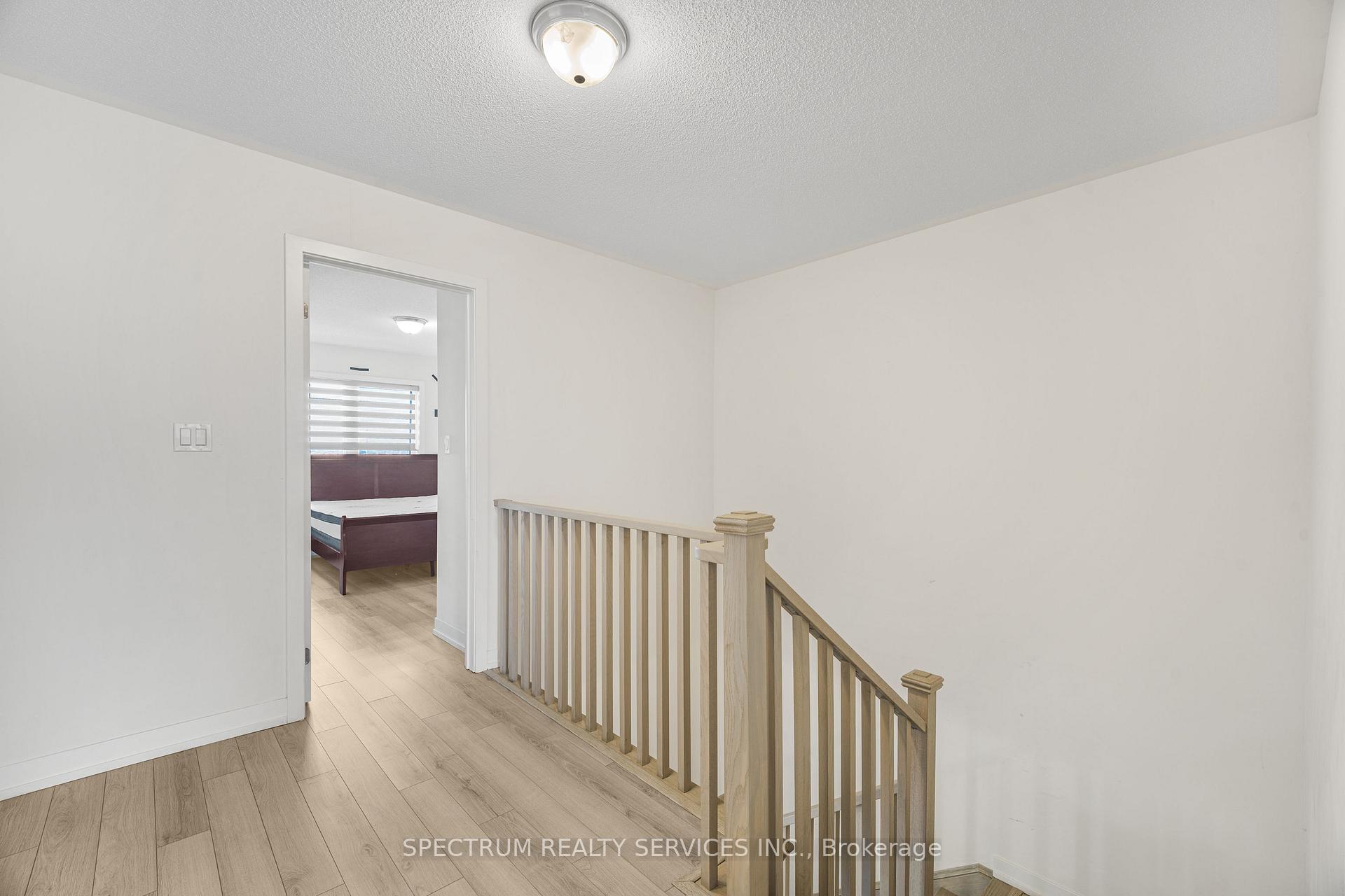 Photo 20 of 1546 Rose Way, Milton, Cobban — HOMEH