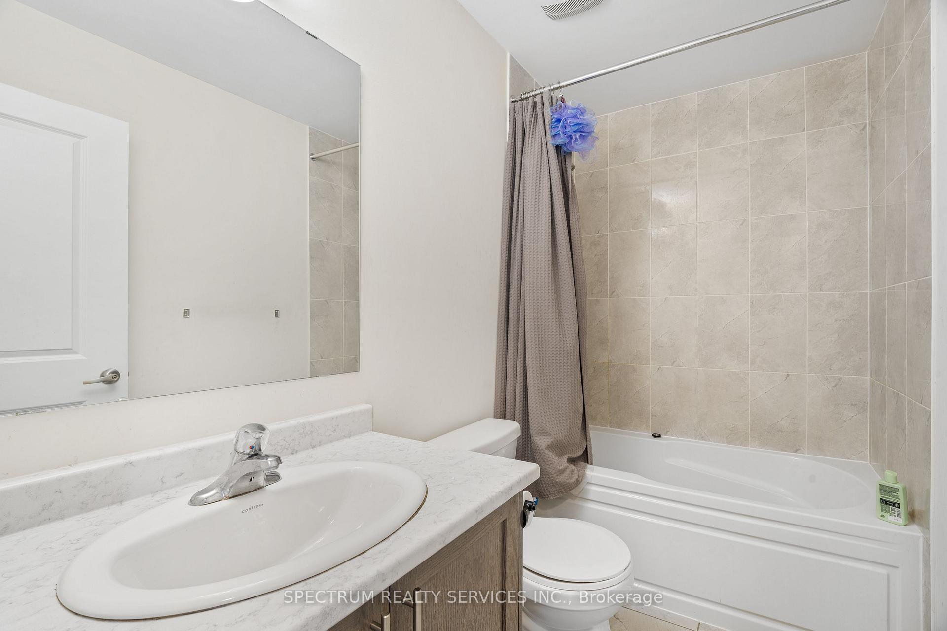 Photo 31 of 1546 Rose Way, Milton, Cobban — HOMEH