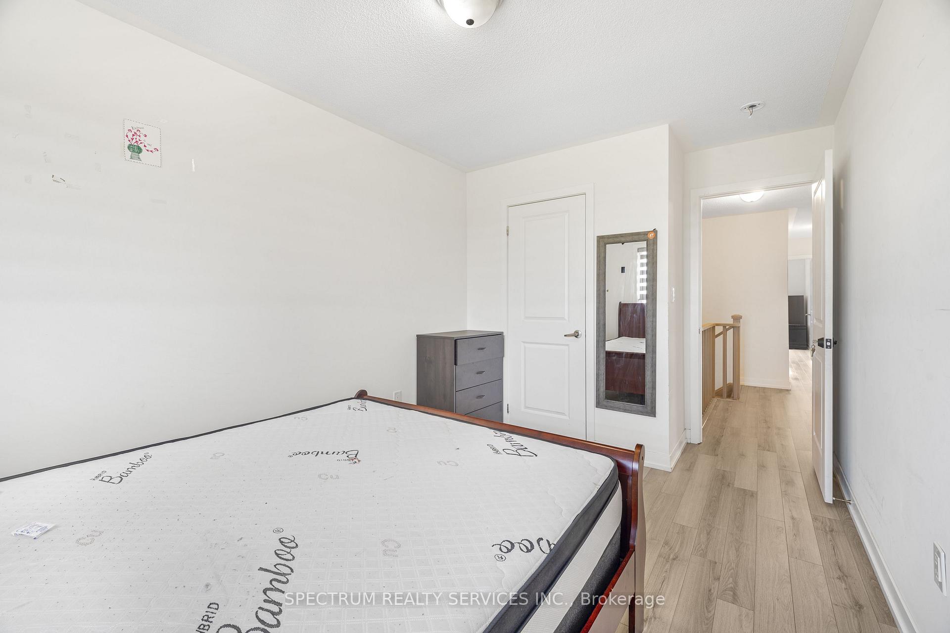 Photo 34 of 1546 Rose Way, Milton, Cobban — HOMEH