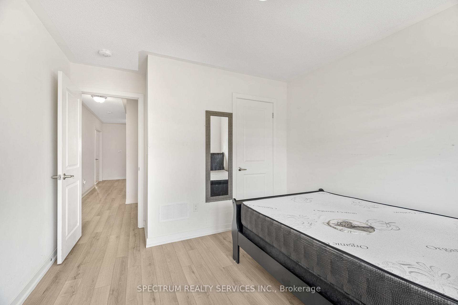 Photo 35 of 1546 Rose Way, Milton, Cobban — HOMEH