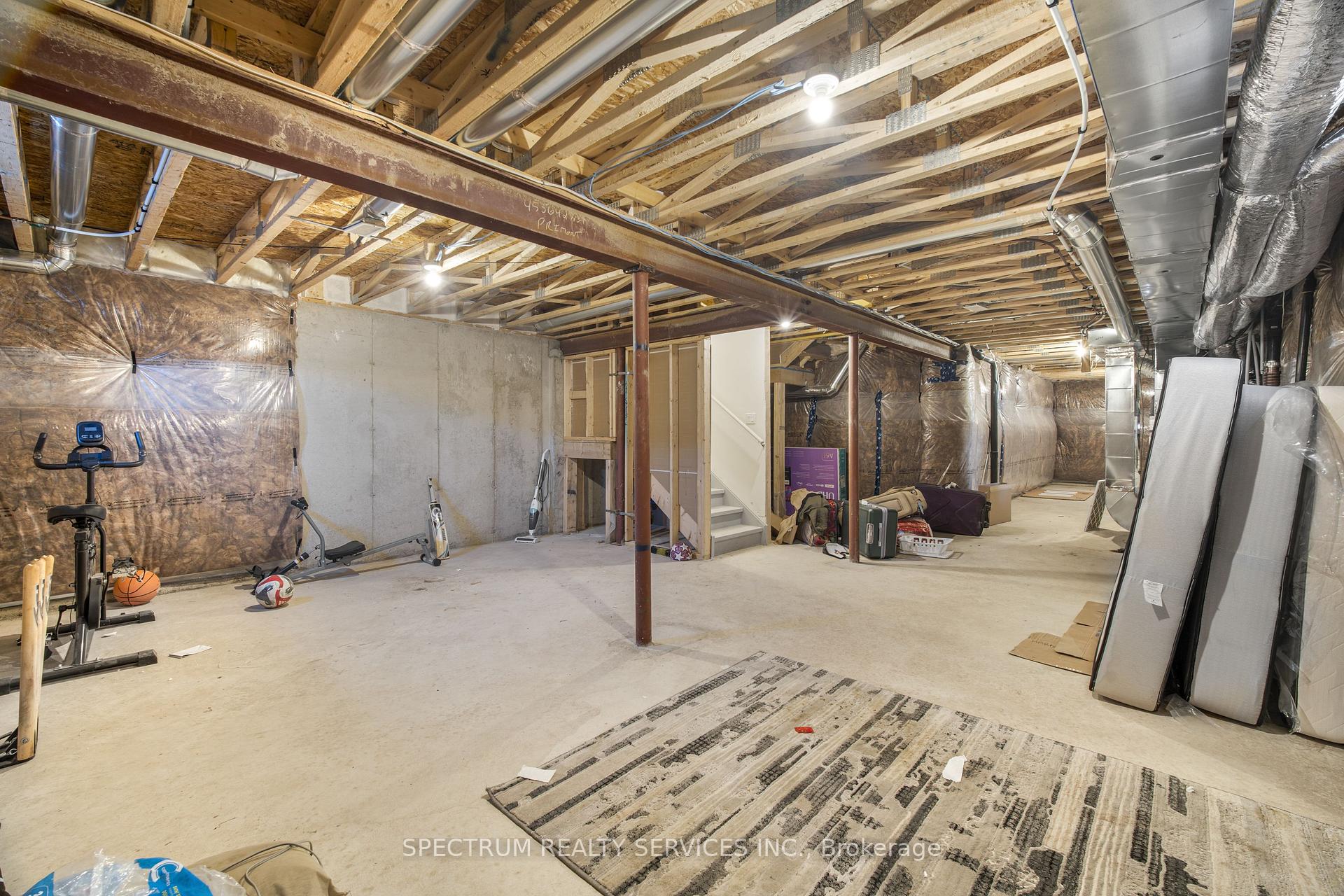 Photo 37 of 1546 Rose Way, Milton, Cobban — HOMEH