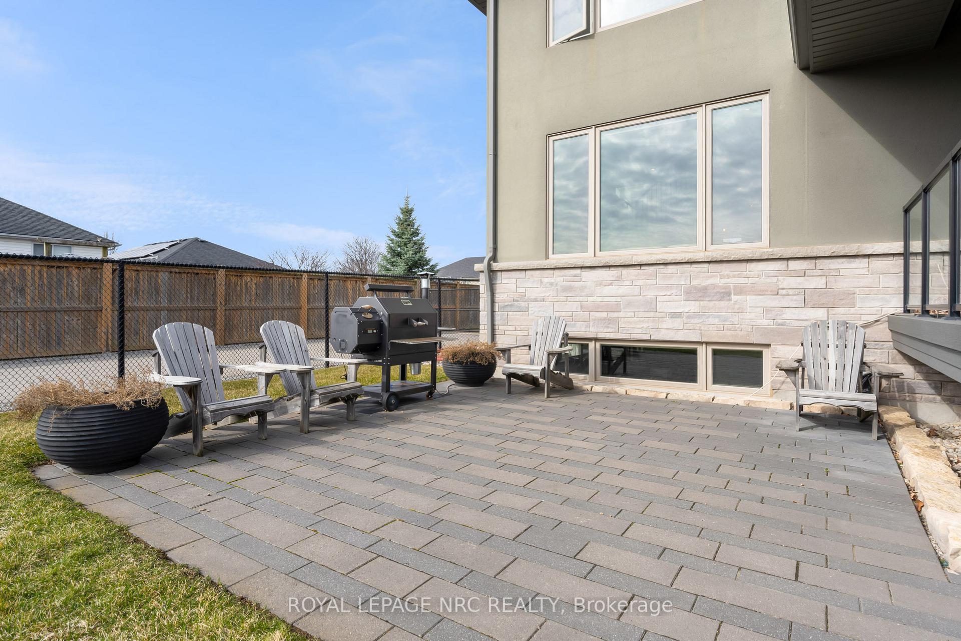 Photo 14 of 80 Days Avenue, Thorold, Hurricane/Merrittville — HOMEH